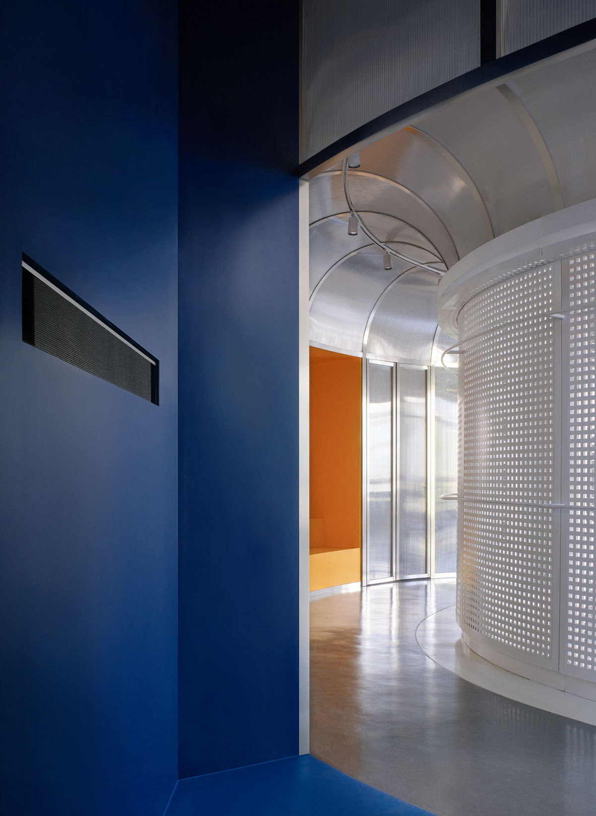 辦公室設計,H&M辦公室,現代風格辦公室設計,上海H&M辦公室設計,服裝公司辦公室設計,服裝展廳設計,H&M配飾展廳,序態設計,序態設計研究室