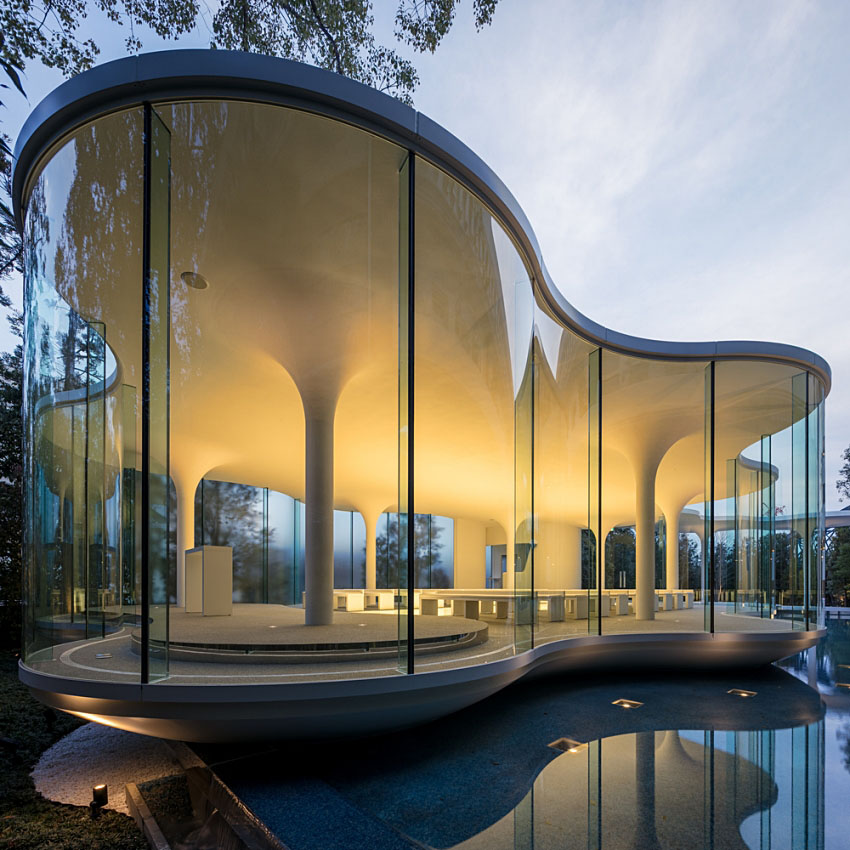 教堂設計,教堂建築設計,白色玻璃教堂,日本白之翼教堂,KTX archiLAB