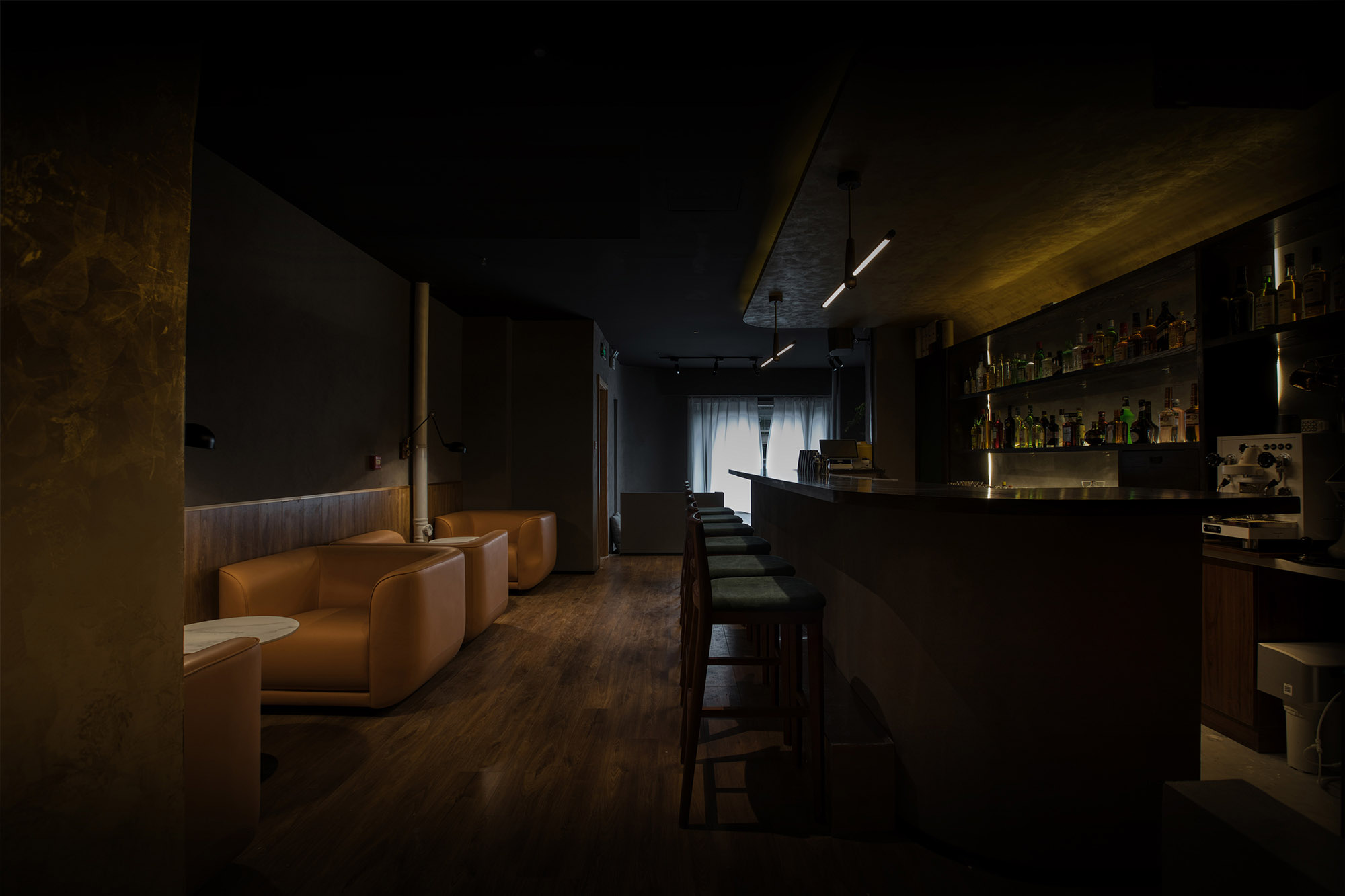 酒吧空間設計,酒吧設計,雞尾酒吧設計,咖啡廳設計,濟南酒吧設計,濟南麻雀雞尾酒空間,濟南麻雀雞尾酒酒吧,項目投稿,易本設計