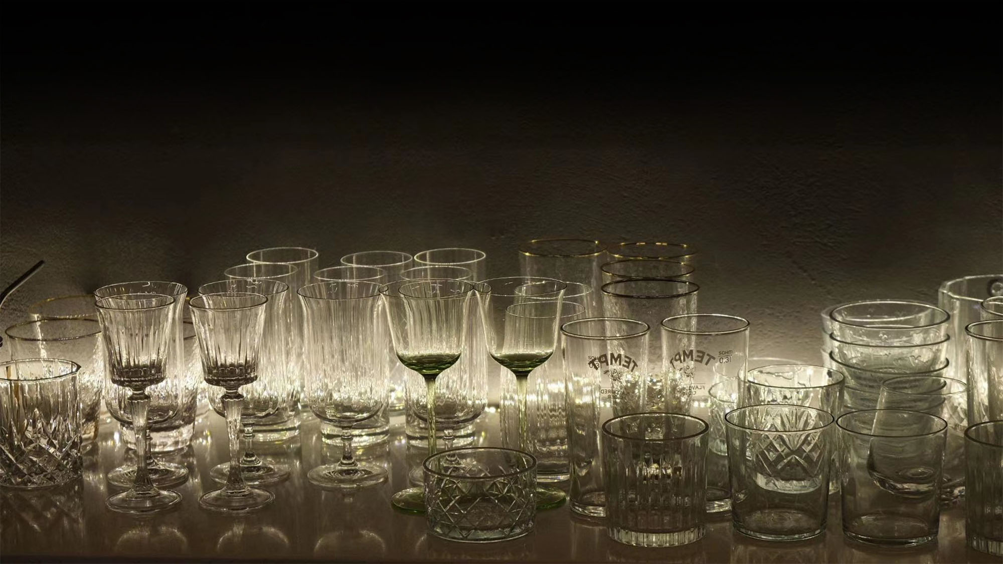 酒吧空間設計,酒吧設計,雞尾酒吧設計,咖啡廳設計,濟南酒吧設計,濟南麻雀雞尾酒空間,濟南麻雀雞尾酒酒吧,項目投稿,易本設計