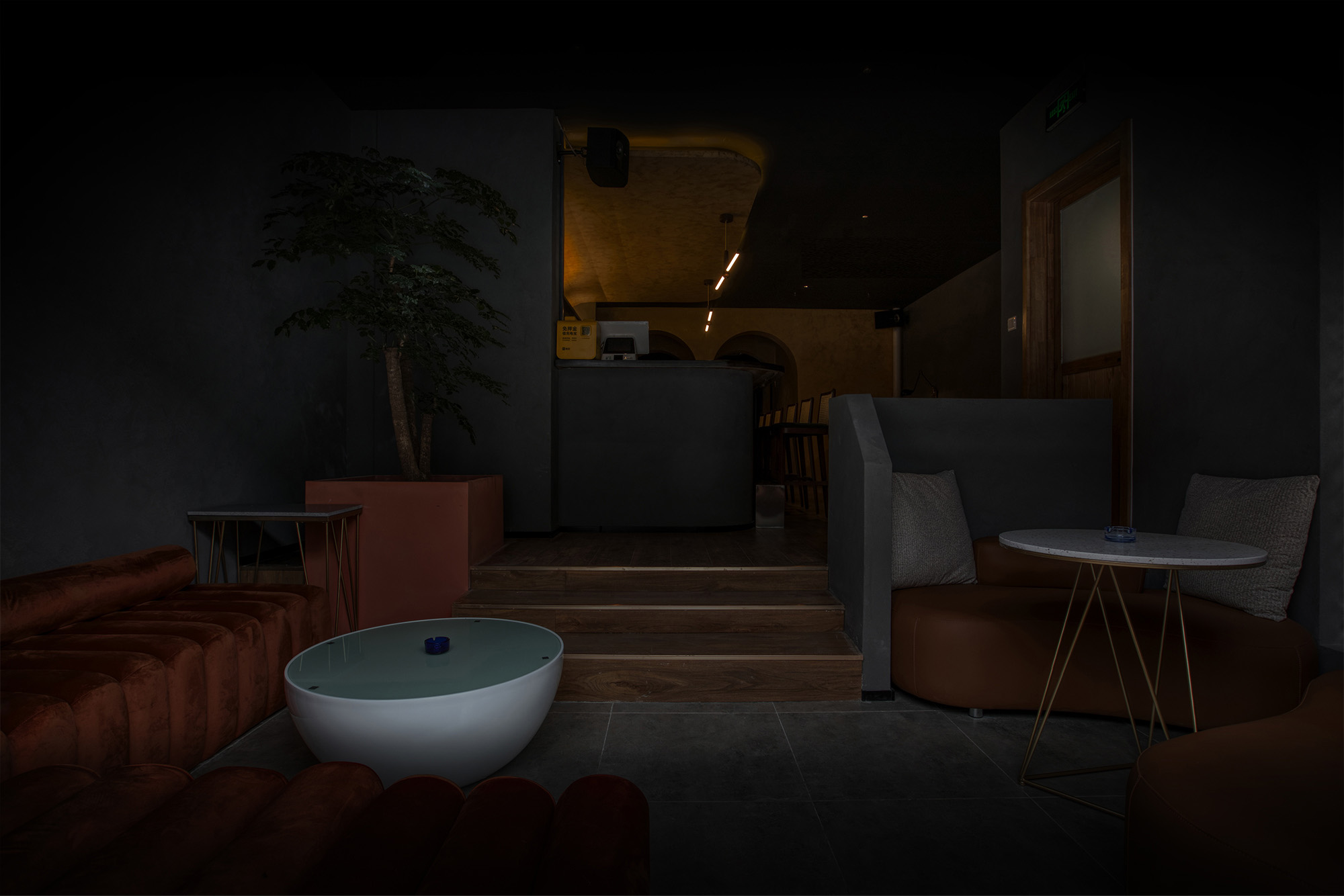 酒吧空間設計,酒吧設計,雞尾酒吧設計,咖啡廳設計,濟南酒吧設計,濟南麻雀雞尾酒空間,濟南麻雀雞尾酒酒吧,項目投稿,易本設計