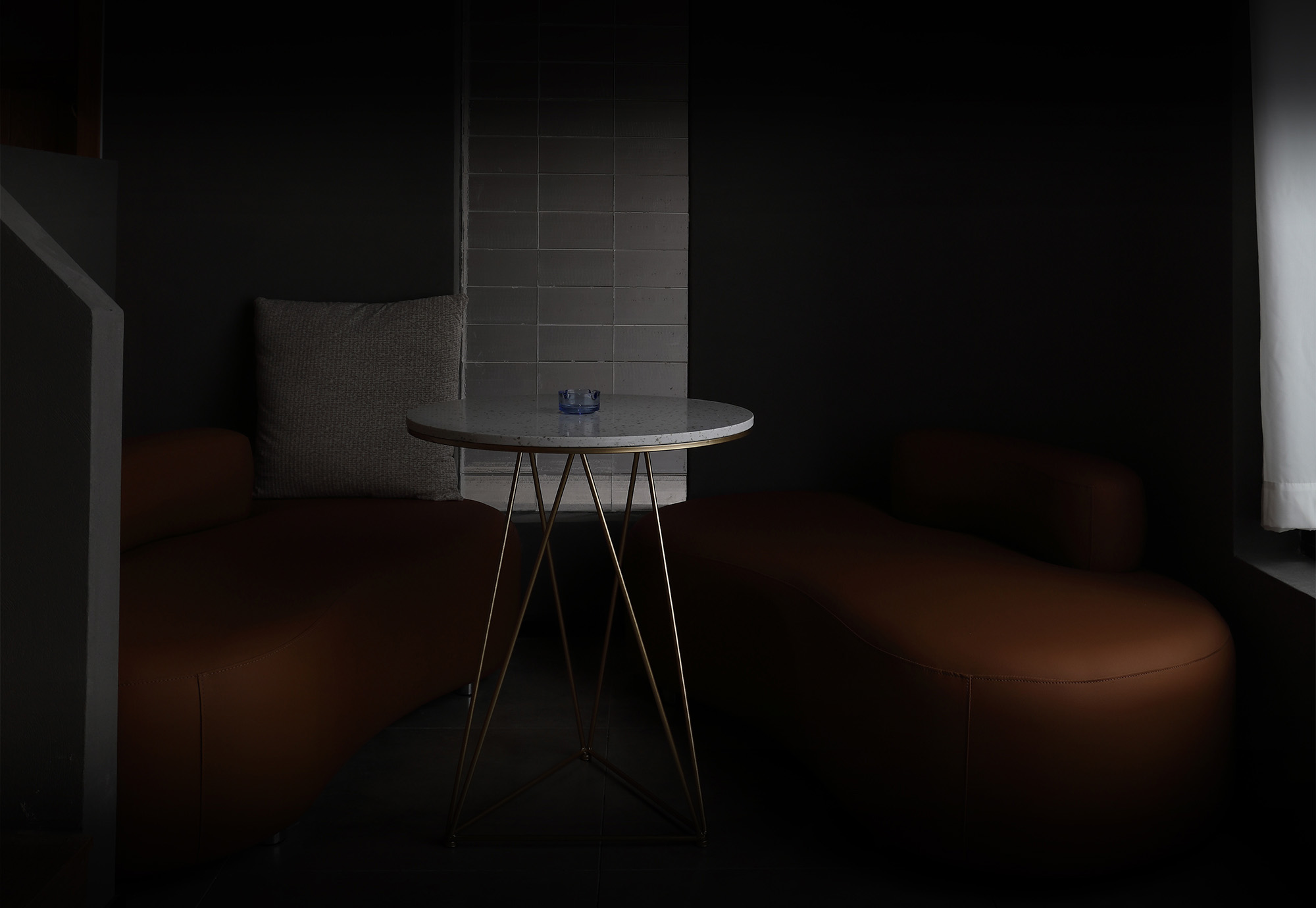 酒吧空間設計,酒吧設計,雞尾酒吧設計,咖啡廳設計,濟南酒吧設計,濟南麻雀雞尾酒空間,濟南麻雀雞尾酒酒吧,項目投稿,易本設計