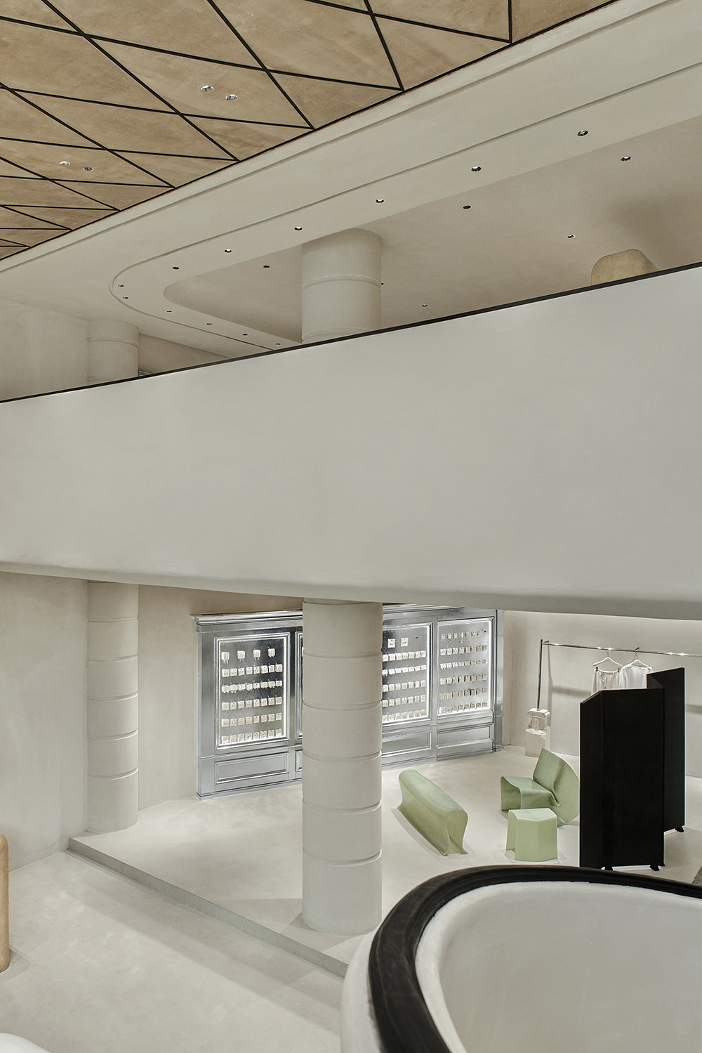 商業空間設計,廣州商業空間設計,服裝店設計,店鋪設計,陳列展示,產品展示,Maó,今朝風日好,項目投稿