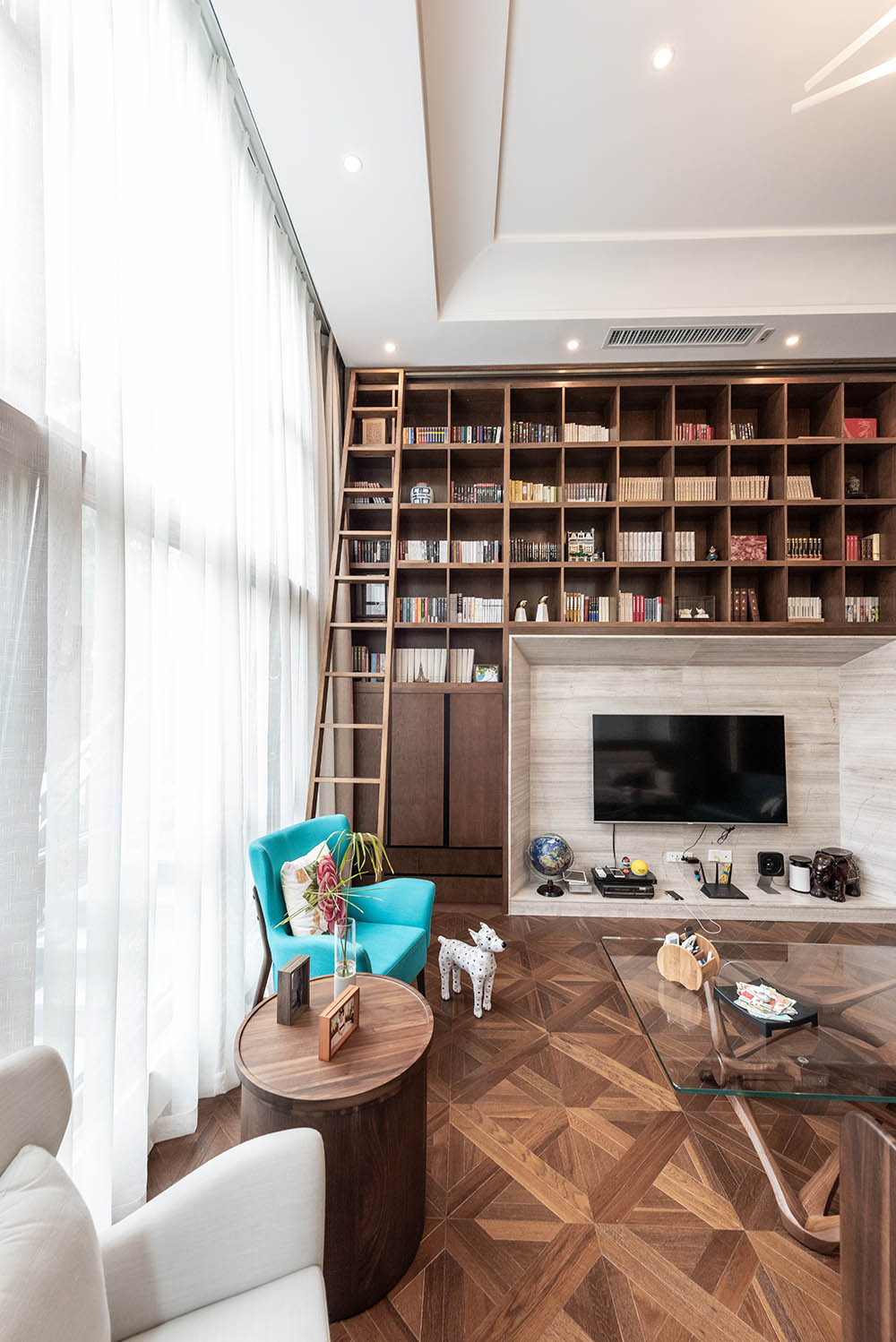 雲南家裝設計,雲南別墅設計,現代風格別墅,住宅設計,別墅設計,家裝設計,家裝設計案例,家裝設計裝修效果圖,項目投稿,長空創作