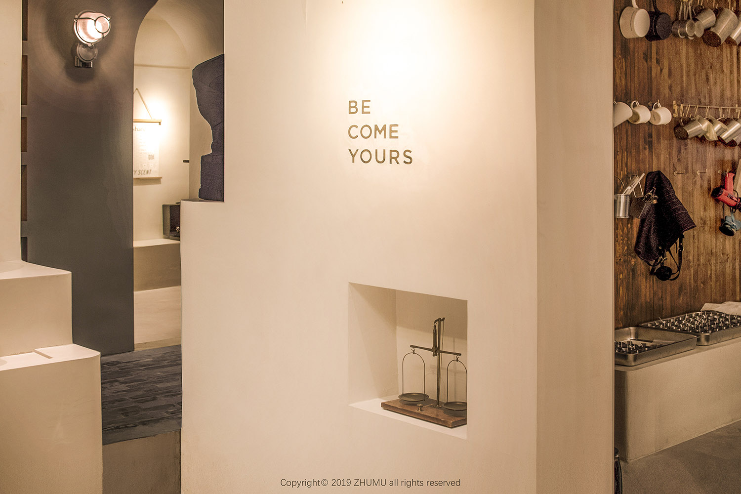 專賣店設計,零售店設計,香水專賣店,香水零售店,廣州香水專賣店設計,廣州氣味翻譯所DINSHARE,廣州氣味翻譯所,氣味翻譯所DINSHARE,築睦建築設計,築睦建築設計事務所,項目投稿