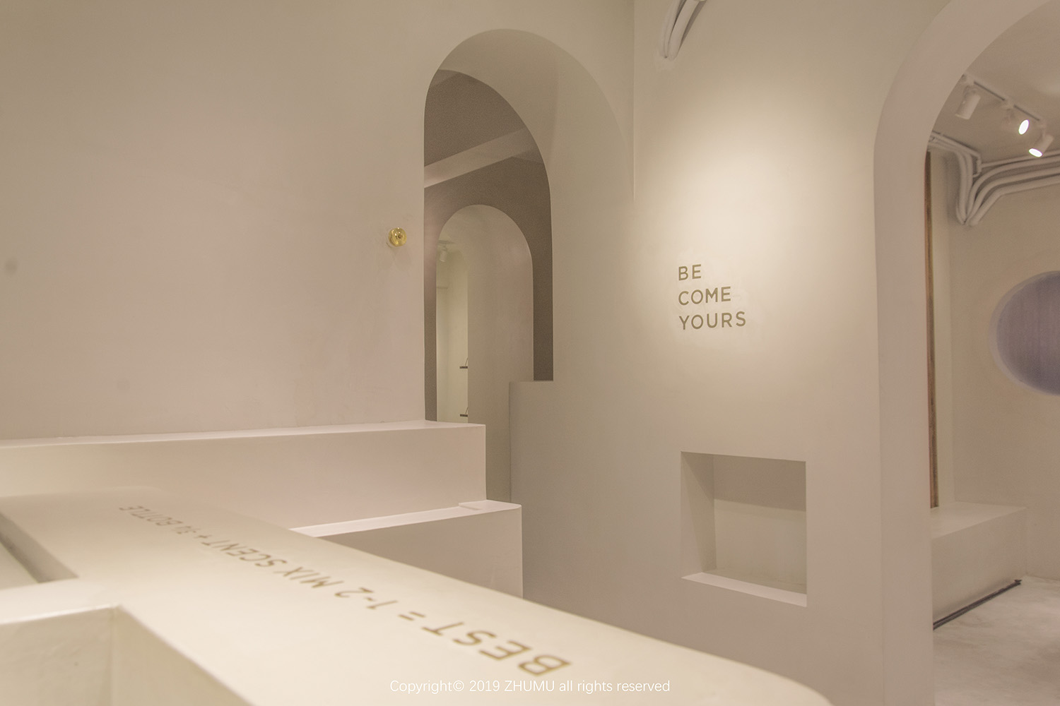 專賣店設計,零售店設計,香水專賣店,香水零售店,廣州香水專賣店設計,廣州氣味翻譯所DINSHARE,廣州氣味翻譯所,氣味翻譯所DINSHARE,築睦建築設計,築睦建築設計事務所,項目投稿