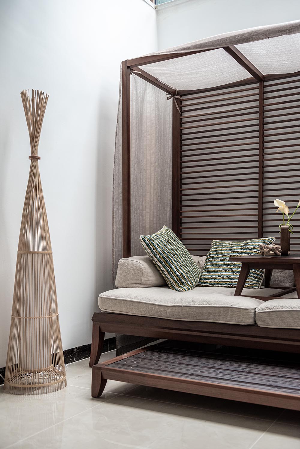 雲南家裝設計,雲南別墅設計,現代風格別墅,現代中式風格,現代中式風格別墅設計,住宅設計,別墅設計,家裝設計,家裝設計案例,家裝設計裝修效果圖,項目投稿,長空創作