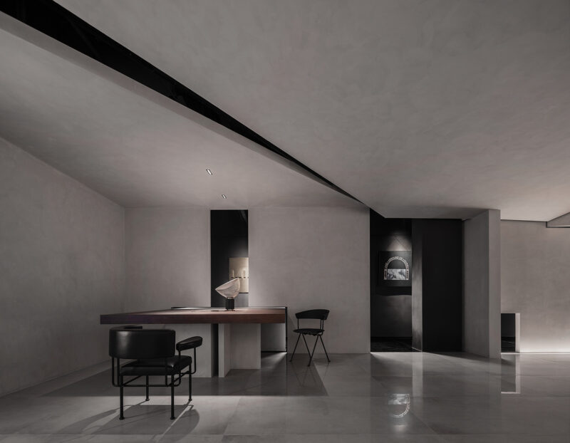 正方良行 | 佛山麥蒙服飾辦公前廳