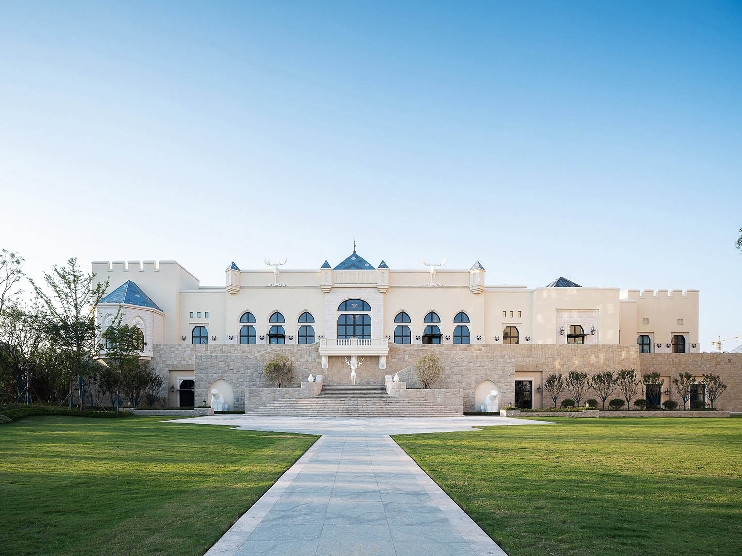 銀基冰雪酒店,鄭州銀基冰雪酒店,酒店設計,冰雪酒店,鄭州酒店設計,主題酒店設計,度假酒店設計,鄭州度假酒店,設計酒店,酒店餐廳設計,一夕&洪濤設計,一夕設計,洪濤設計,項目投稿