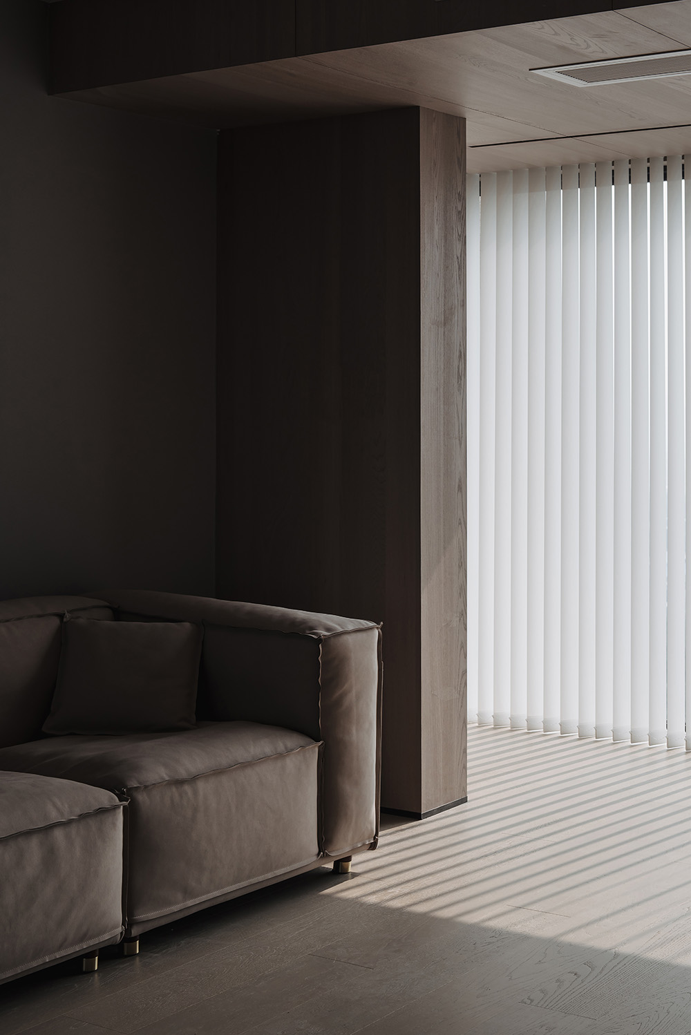 住宅設計,大平層設計,一點設計,廣州家裝設計,家裝設計案例,現代風格,現代風格設計,項目投稿