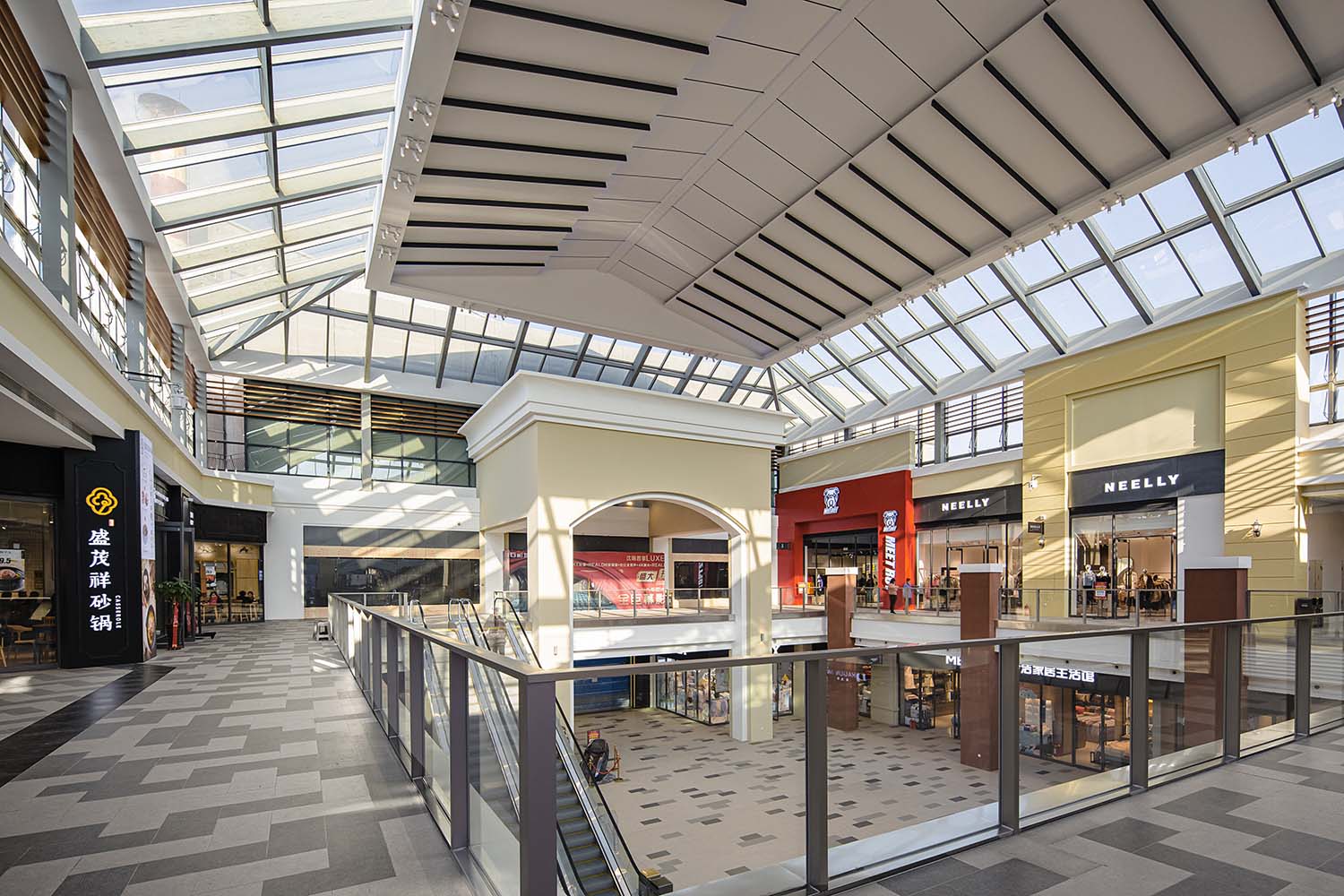 購物中心設計,沈陽市集小鎮,沈陽購物中心,商業綜合體設計,沈陽賽特奧萊二期,建築空間設計,賽特奧萊二期設計,CCDI悉地國際,CCDI悉地國際設計,CCDI卝智設計,CCDI卝智室內設計,卝智設計,悉地國際,悉地國際設計,項目投稿