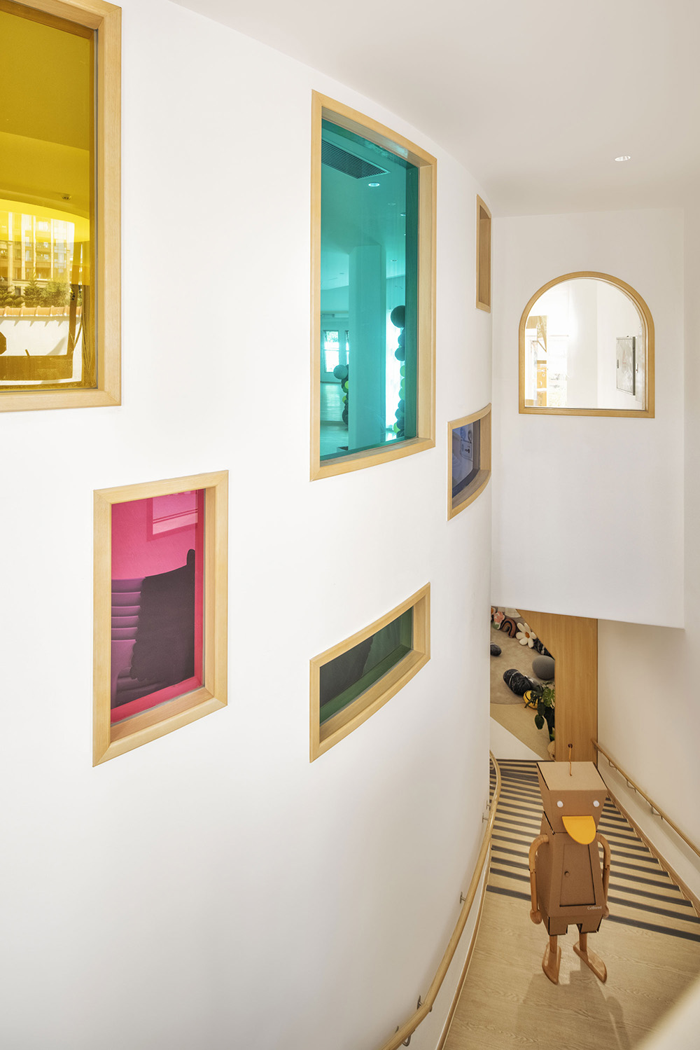 校園設計,幼兒園設計,深圳幼兒園設計,國際幼兒園設計,深圳國際幼兒園設計,深圳福田冠萃國際幼兒園,深圳冠萃國際幼兒園,福田冠萃國際幼兒園,深圳冠萃國際幼兒園設計公司,圓道設計,圓道設計作品,VMDPE圓道設計,項目投稿