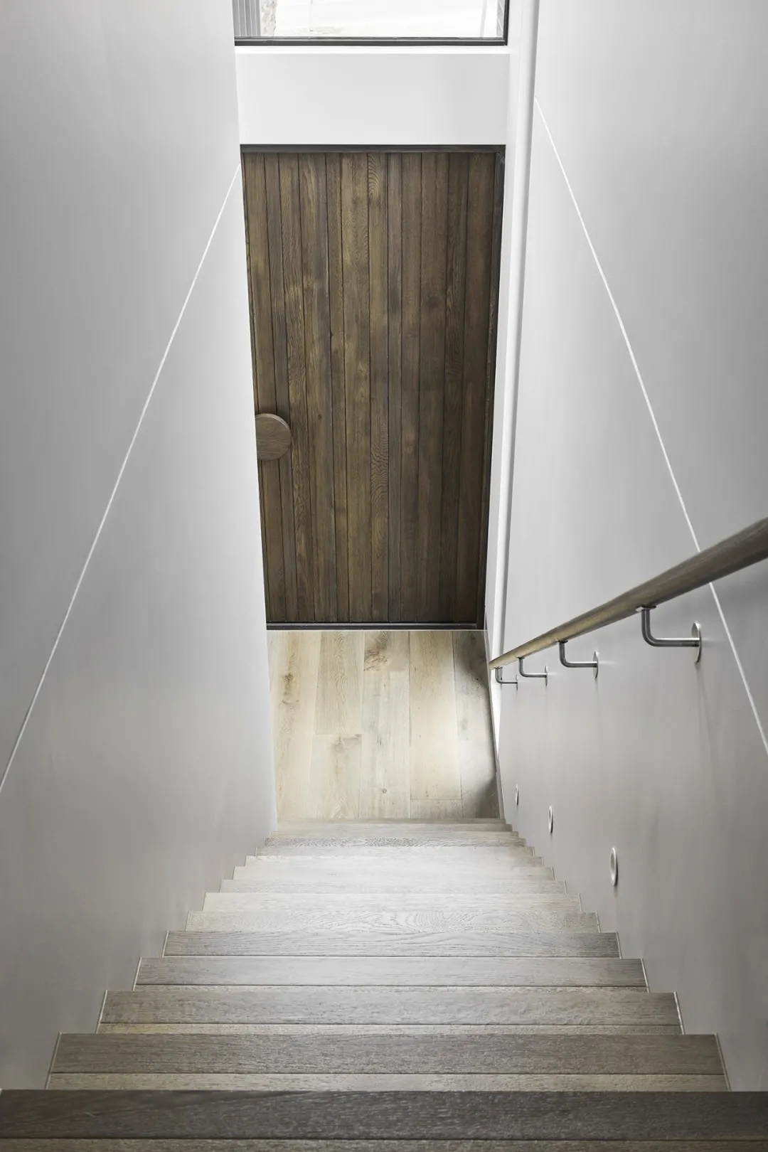 260㎡住宅設計,別墅設計,聯排別墅設計,國外聯排別墅設計,國外別墅設計,國外住宅設計,國外別墅設計案例,國外現代風格別墅設計,現代風格別墅設計,現代風格住宅案例,Adele Bates