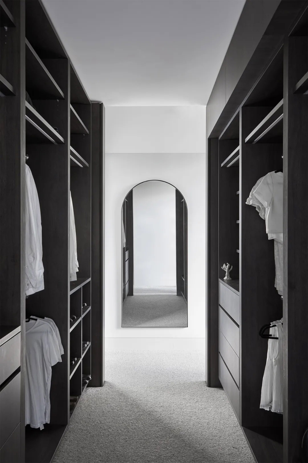 260㎡住宅設計,別墅設計,聯排別墅設計,國外聯排別墅設計,國外別墅設計,國外住宅設計,國外別墅設計案例,國外現代風格別墅設計,現代風格別墅設計,現代風格住宅案例,Adele Bates