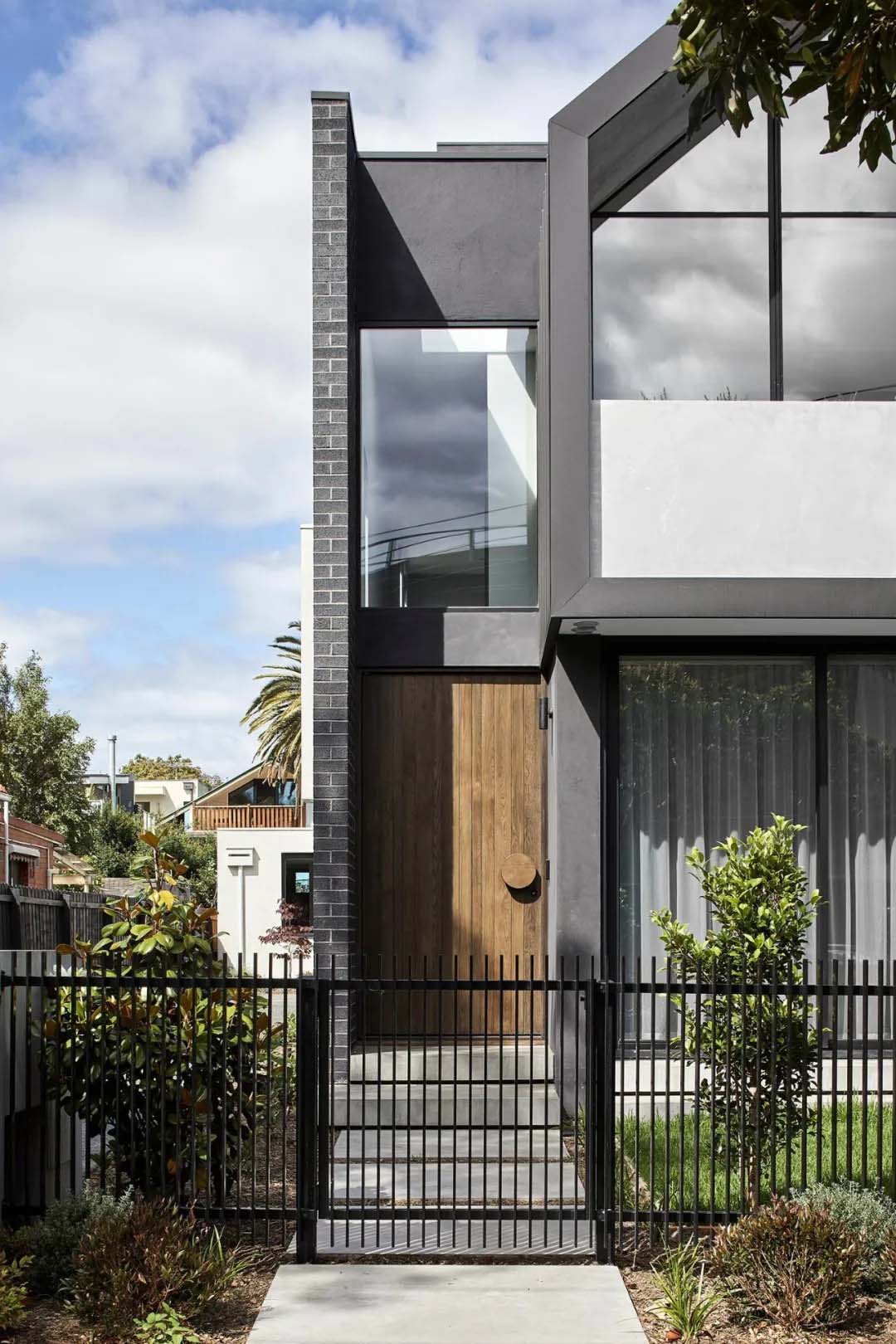 260㎡住宅設計,別墅設計,聯排別墅設計,國外聯排別墅設計,國外別墅設計,國外住宅設計,國外別墅設計案例,國外現代風格別墅設計,現代風格別墅設計,現代風格住宅案例,Adele Bates