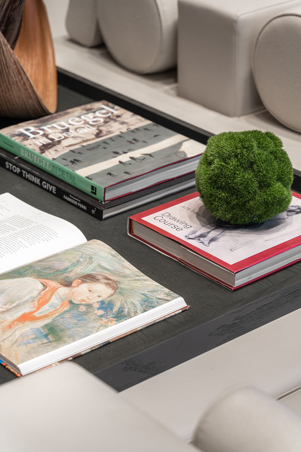 WJID維幾設計,維幾設計,售樓處設計,維幾設計作品,營銷中心設計,現代風格售樓處設計,售樓處設計案例,南昌售樓處設計,南昌綠地全球商品貿易港售樓處,綠地全球商品貿易港售樓處,項目投稿