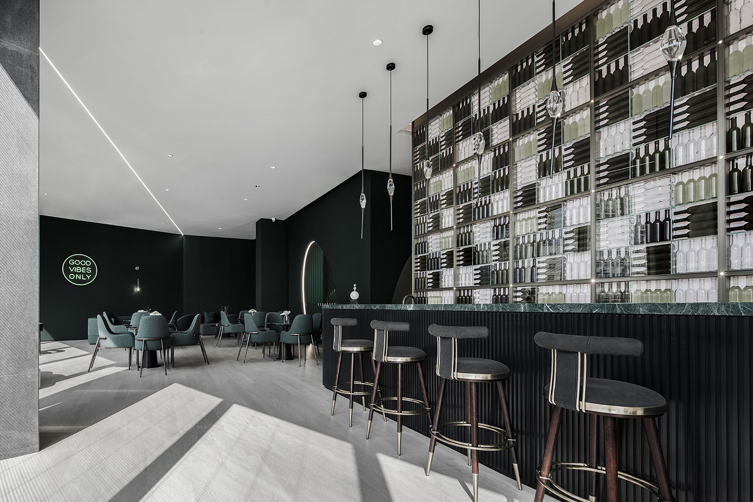 GFD杭州廣飛設計事務所，GFD廣飛設計事務所,杭州廣飛設計事務所,GFD,售樓處設計,售樓處設計案例,現代風格售樓處設計案例,銷售中心設計,杭州售樓處設計,營銷中心設計,杭州營銷中心設計,杭州興耀青漫裏售樓處,興耀青漫裏售樓處,杭州青漫裏售樓處,項目投稿