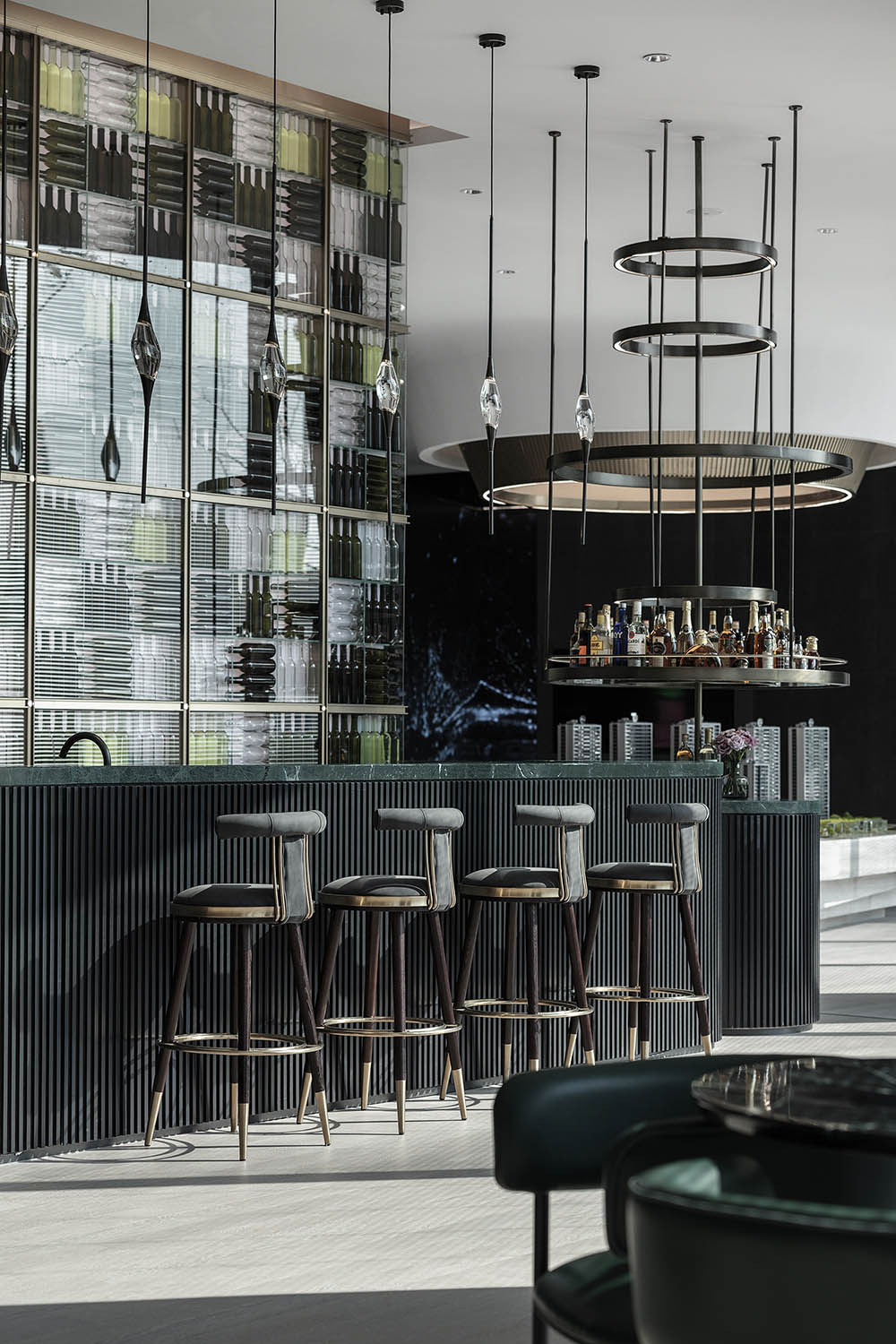 GFD杭州廣飛設計事務所，GFD廣飛設計事務所,杭州廣飛設計事務所,GFD,售樓處設計,售樓處設計案例,現代風格售樓處設計案例,銷售中心設計,杭州售樓處設計,營銷中心設計,杭州營銷中心設計,杭州興耀青漫裏售樓處,興耀青漫裏售樓處,杭州青漫裏售樓處,項目投稿