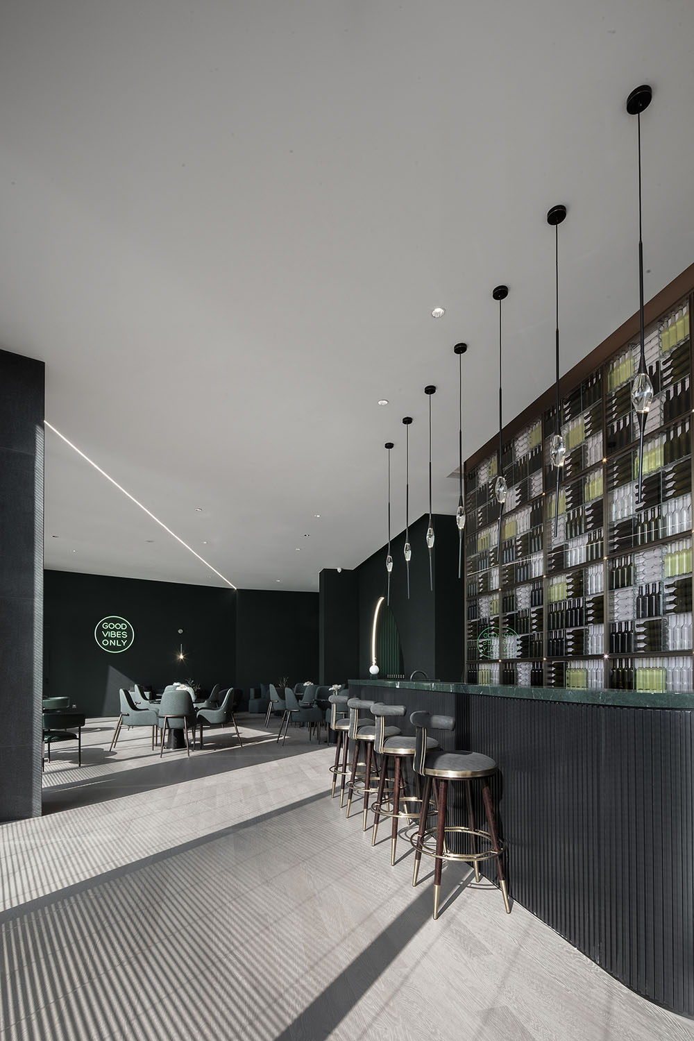 GFD杭州廣飛設計事務所，GFD廣飛設計事務所,杭州廣飛設計事務所,GFD,售樓處設計,售樓處設計案例,現代風格售樓處設計案例,銷售中心設計,杭州售樓處設計,營銷中心設計,杭州營銷中心設計,杭州興耀青漫裏售樓處,興耀青漫裏售樓處,杭州青漫裏售樓處,項目投稿