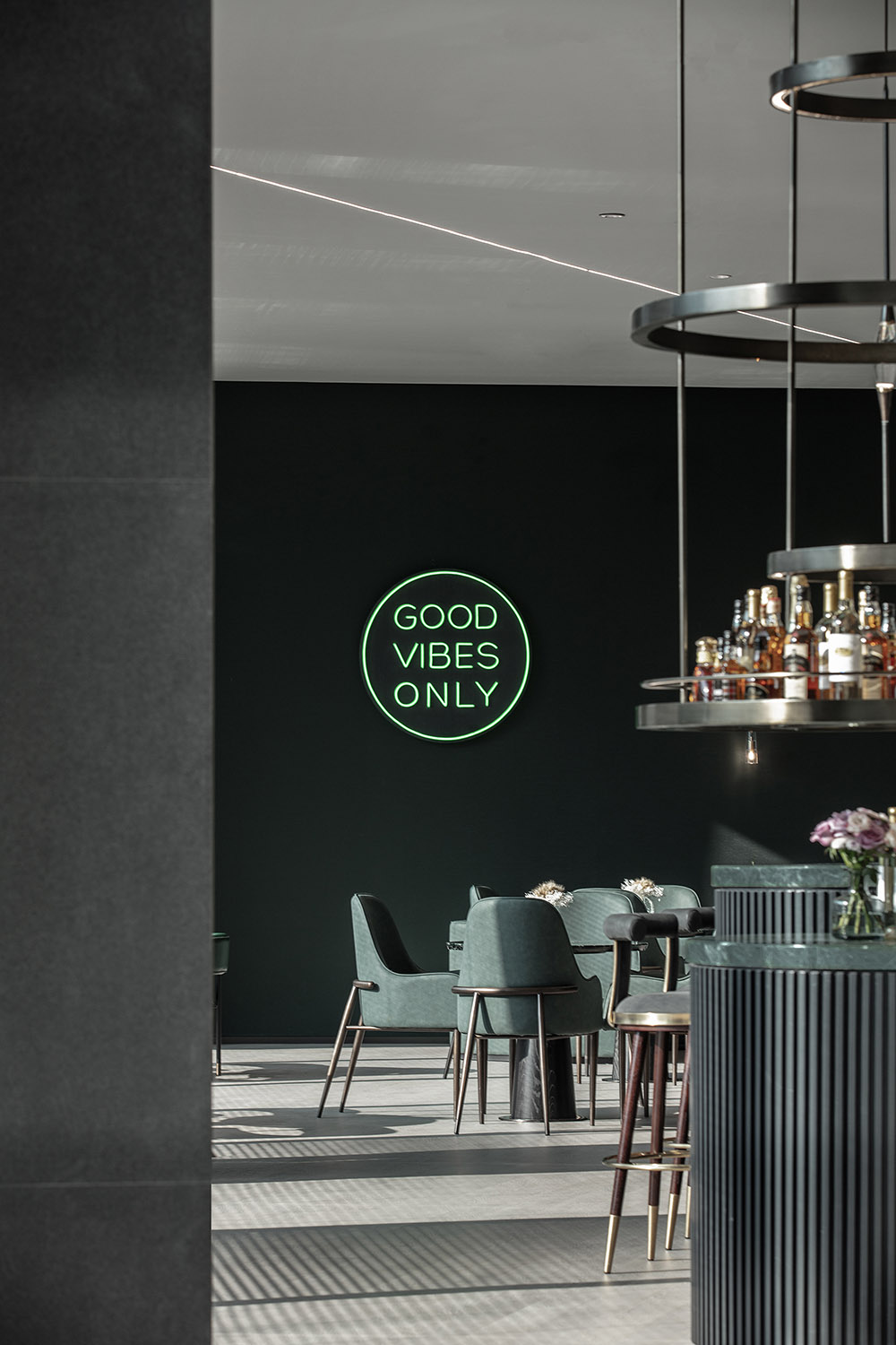 GFD杭州廣飛設計事務所，GFD廣飛設計事務所,杭州廣飛設計事務所,GFD,售樓處設計,售樓處設計案例,現代風格售樓處設計案例,銷售中心設計,杭州售樓處設計,營銷中心設計,杭州營銷中心設計,杭州興耀青漫裏售樓處,興耀青漫裏售樓處,杭州青漫裏售樓處,項目投稿