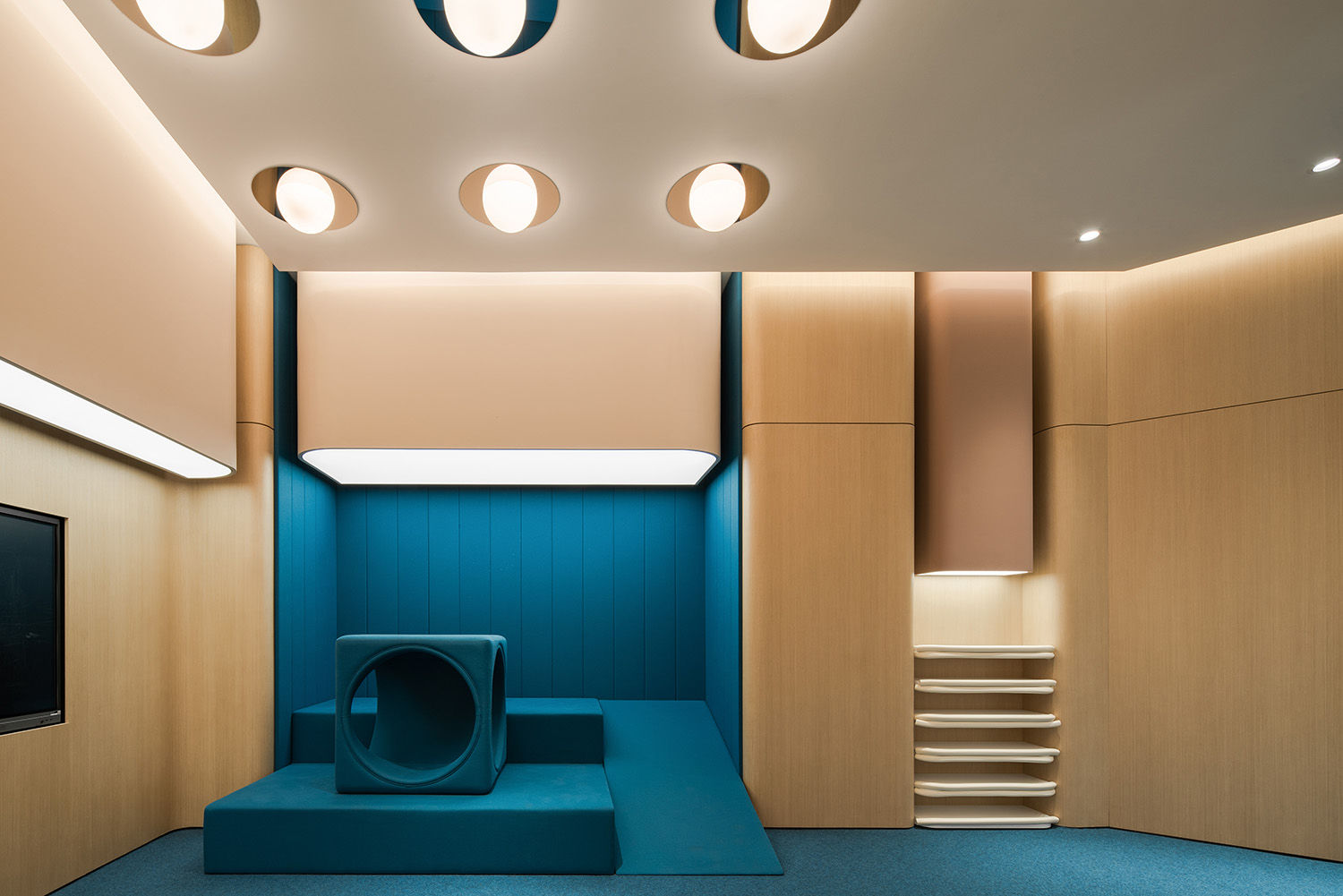 蔚來汽車NIO House成都萬象城店,成都蔚來汽車展廳,成都展廳設計,汽車展廳設計,體驗店設計,汽車體驗店設計,汽車銷售店設計,蔚來汽車,MOC設計,MOC DESIGN OFFICE,項目投稿