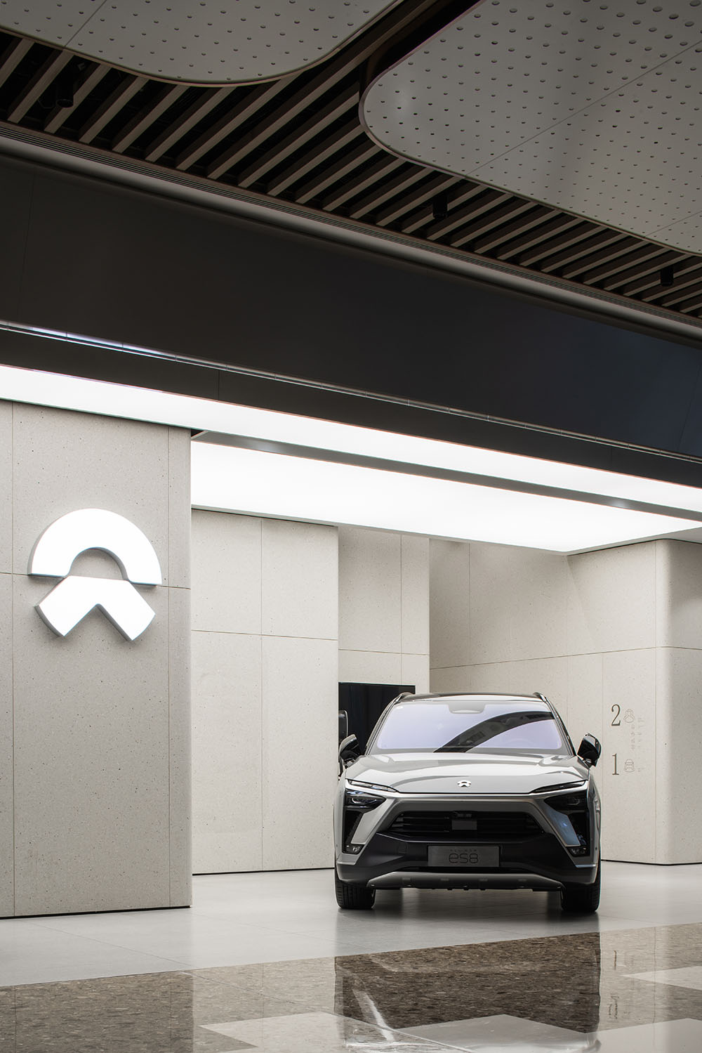 蔚來汽車NIO House成都萬象城店,成都蔚來汽車展廳,成都展廳設計,汽車展廳設計,體驗店設計,汽車體驗店設計,汽車銷售店設計,蔚來汽車,MOC設計,MOC DESIGN OFFICE,項目投稿