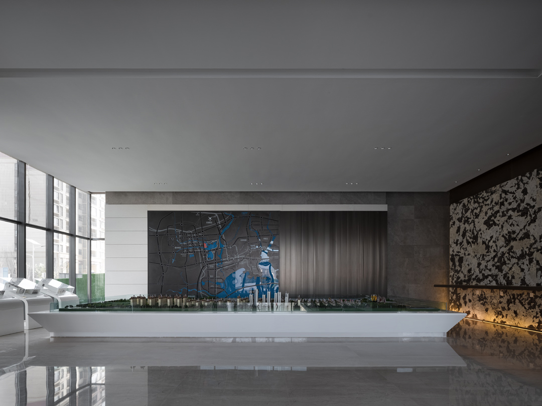 售樓處設計,售樓處設計案例,現代風格售樓處設計案例,營銷中心設計,青島售樓處設計,青島營銷中心設計,中洲青島半島城邦售樓處,青島半島城邦售樓處,中半島城邦售樓處,MYP設計事務所,MYP設計,項目投稿