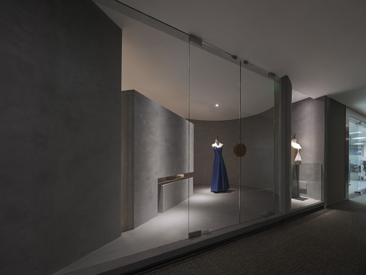 廣州名津設計,廣州富力盈泰辦公室,富力盈泰,富力盈泰辦公室設計,名津設計,廣州辦公室設計,高定婚紗工作室,婚紗工作室設計