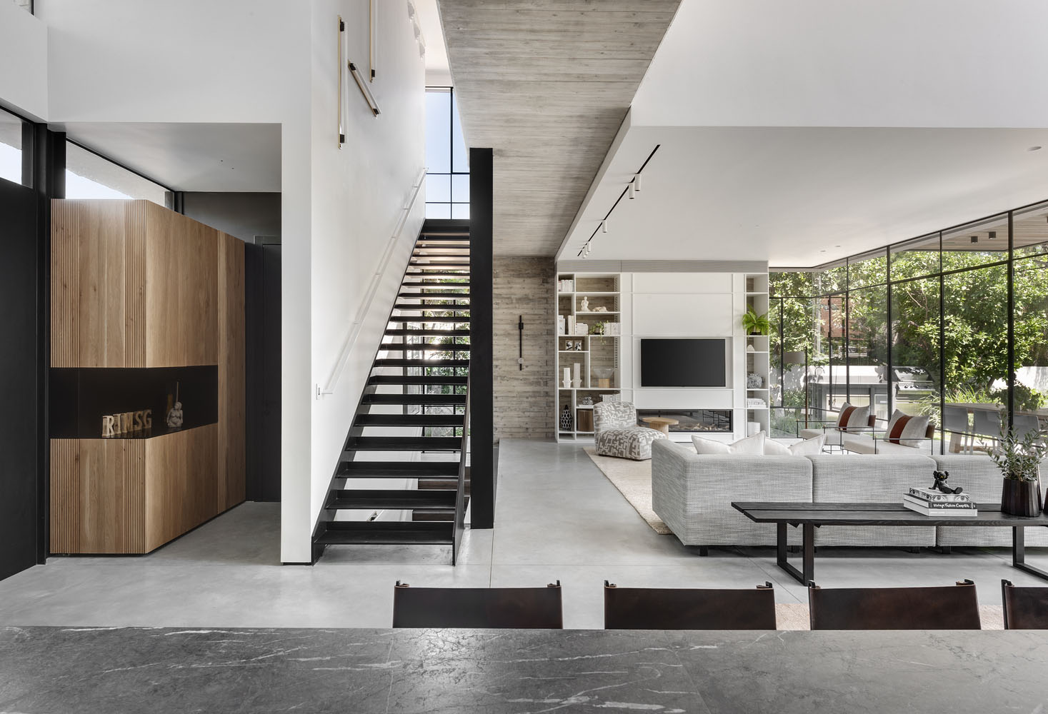 住宅設計,320㎡別墅設計,庭院設計,庭院住宅設計,國外別墅設計,國外住宅設計,國外別墅設計案例,國外現代風格別墅設計,現代風格別墅設計,現代風格住宅案例,黑白灰