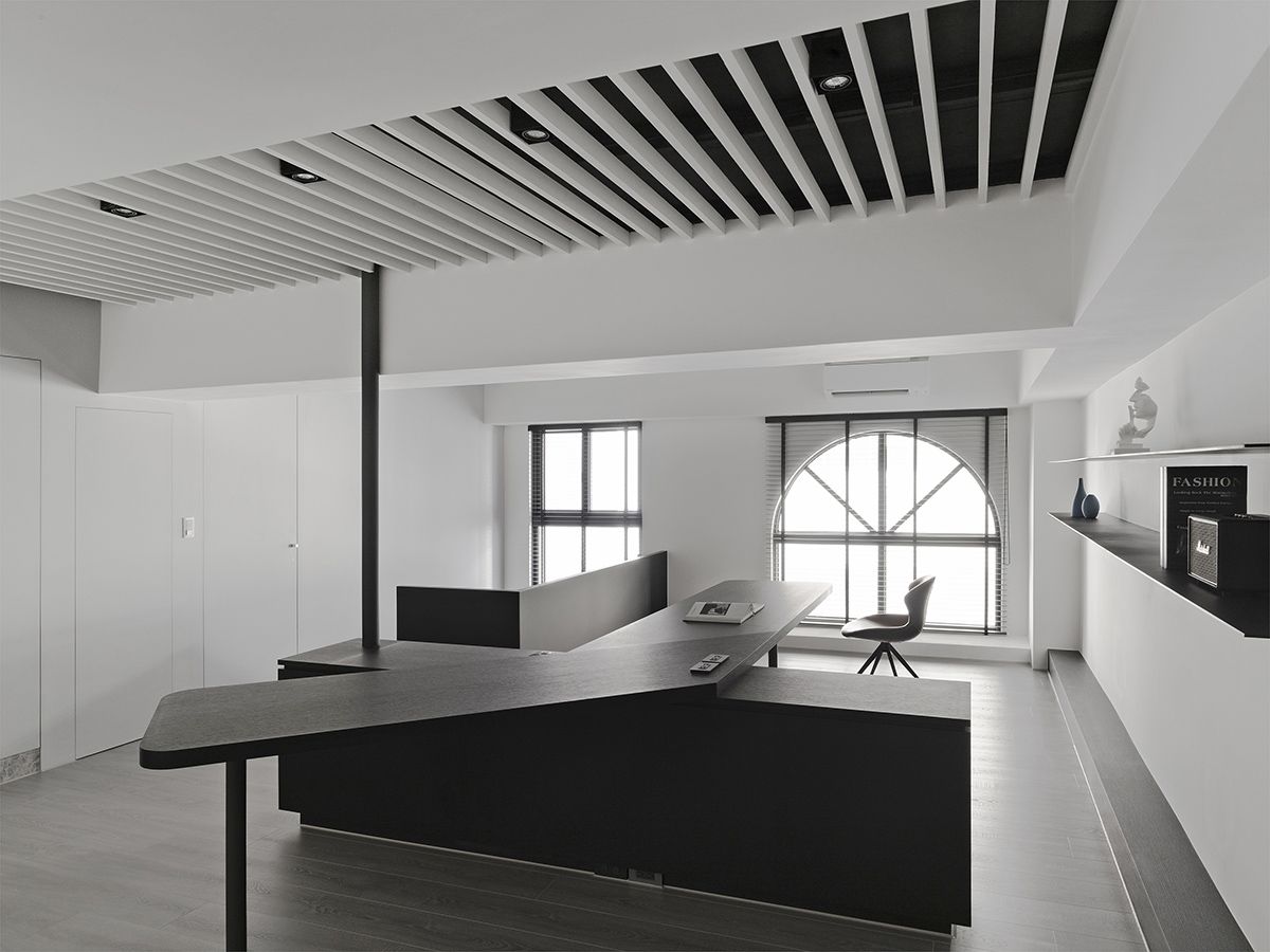複式設計,複式設計案例,設計師自宅設計,設計師的家,120㎡住宅設計,黑白灰風格設計,辦公室設計