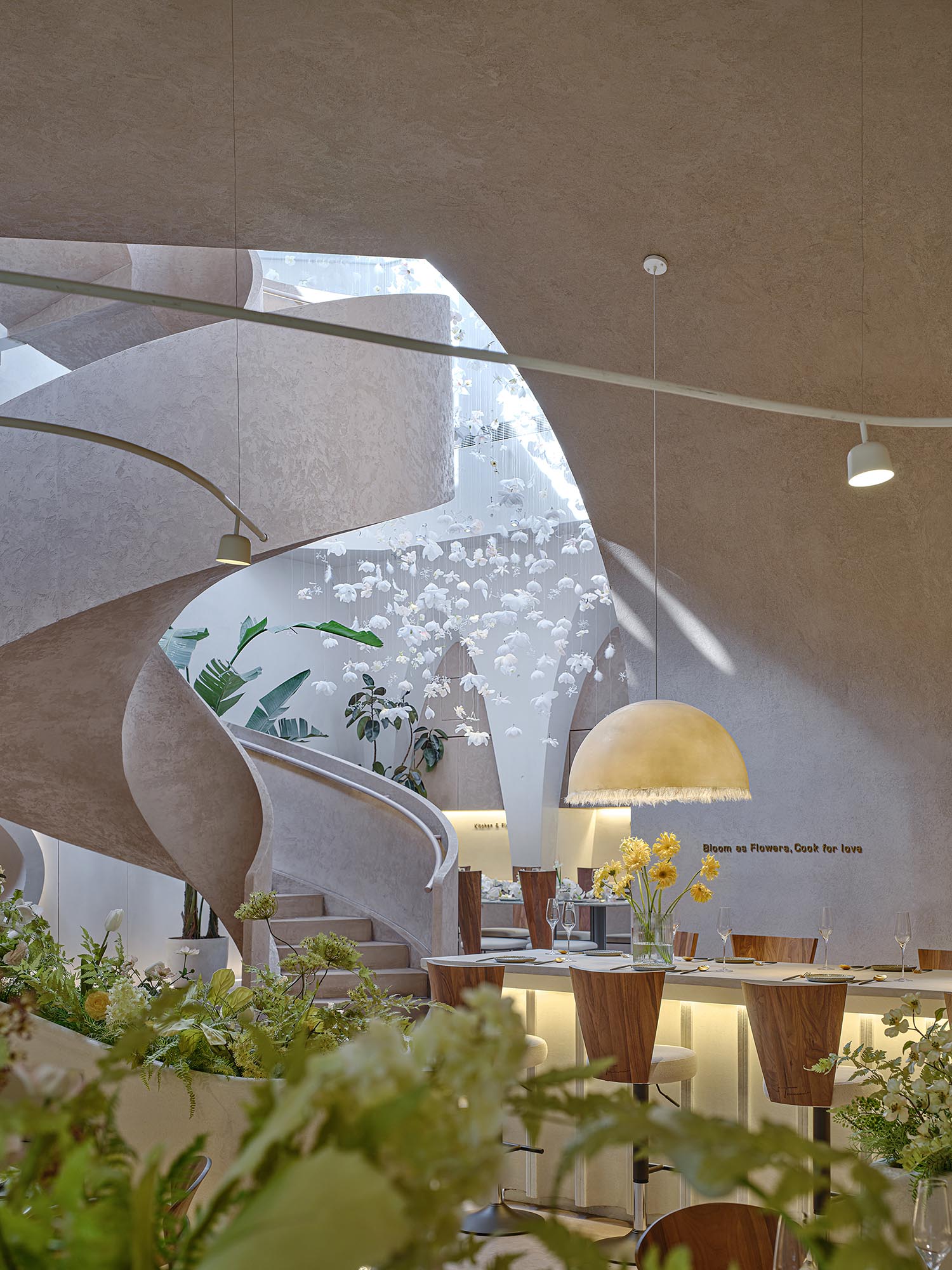 梁築設計,梁築設計事務所,Tomacado花廚,上海IFC國金中心花廚,上海餐廳設計,上海Tomacado花廚,梁築,項目投稿