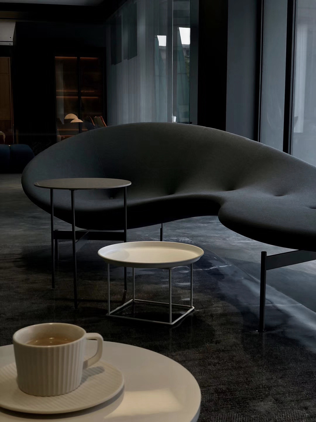 家具店設計,B&B ITALIA家具店,寧波B&B ITALIA家具店,意大利B&B ITALIA,家具旗艦店設計,正反設計,項目投稿