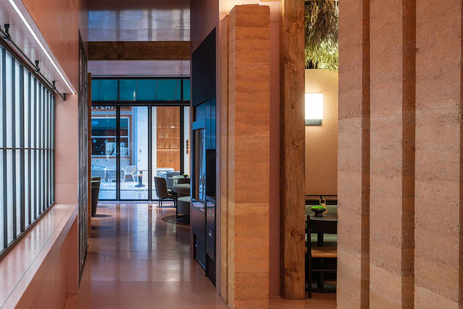 餐廳設計,中式餐廳設計,休閑餐廳設計,餐廳設計案例,深圳餐廳設計,老鄉雞深圳旗艦店,老鄉雞旗艦店,深圳老鄉雞旗艦店,老鄉雞,春山秋水設計,春山秋水,項目投稿