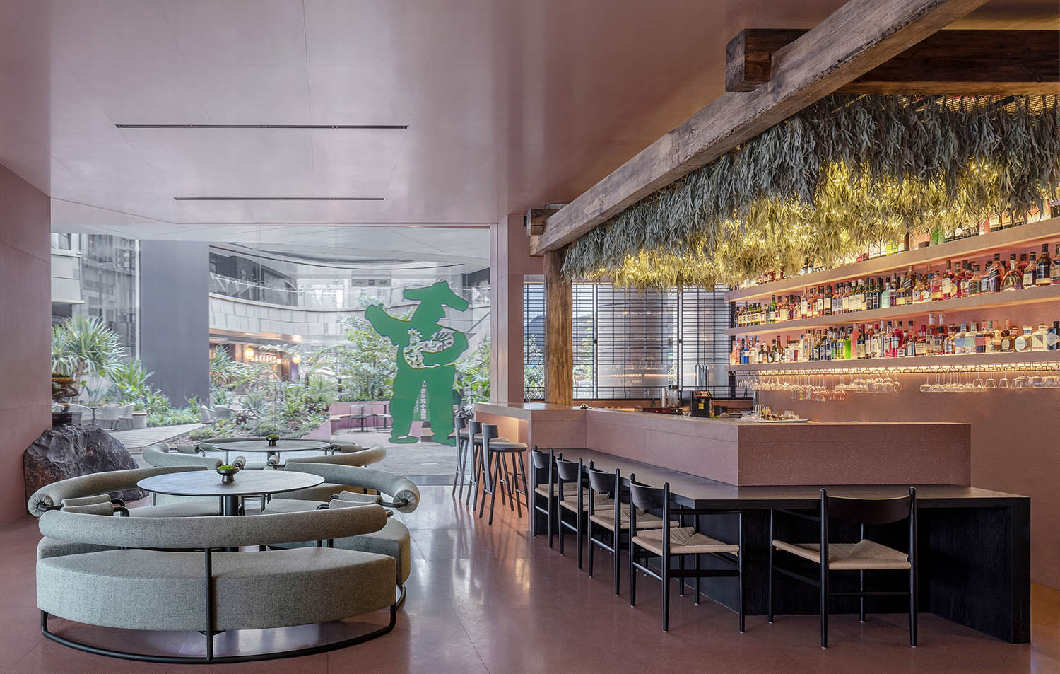 餐廳設計,中式餐廳設計,休閑餐廳設計,餐廳設計案例,深圳餐廳設計,老鄉雞深圳旗艦店,老鄉雞旗艦店,深圳老鄉雞旗艦店,老鄉雞,春山秋水設計,春山秋水,項目投稿