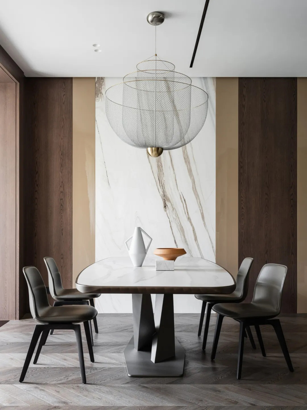 165㎡住宅設計,公寓設計,現代風格公寓設計,國外住宅設計,國外住宅設計案例,國外現代風格住宅設計,現代風格住宅設計,現代風格住宅案例,暖色係住宅設計,家裝設計,Babayants Architects