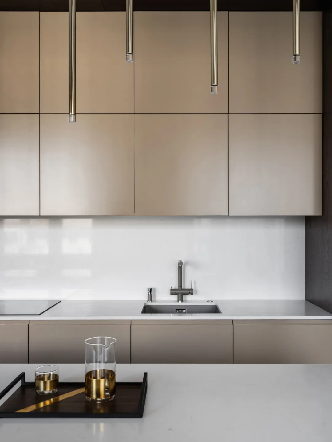 165㎡住宅設計,公寓設計,現代風格公寓設計,國外住宅設計,國外住宅設計案例,國外現代風格住宅設計,現代風格住宅設計,現代風格住宅案例,暖色係住宅設計,家裝設計,Babayants Architects