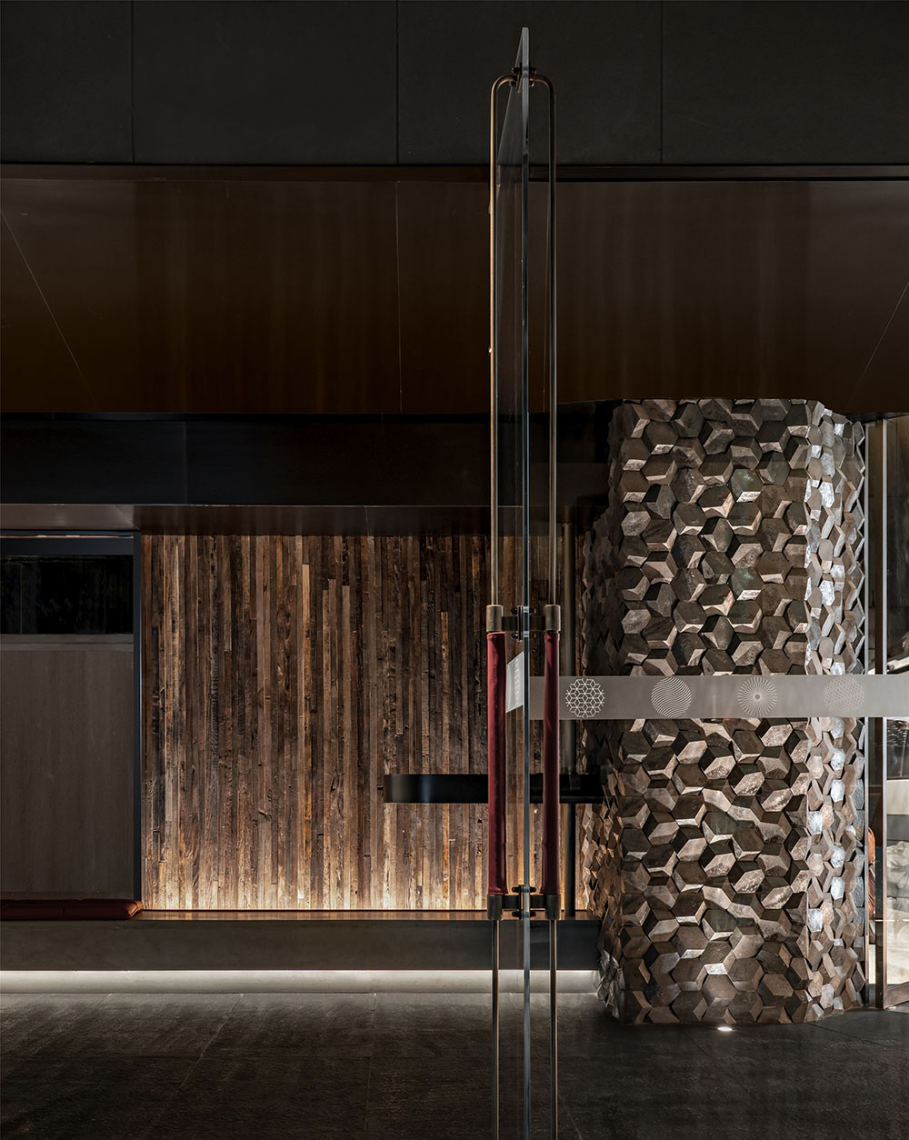 餐廳設計,烤鴨店設計,北京餐廳設計,北京烤鴨店設計,北京四季民福呼家樓店,四季民福呼家樓店,休閑餐廳設計,餐廳設計案例,現代風格餐廳設計,IN.X屋裏門外,IN.X屋裏門外設計公司,屋裏門外設計公司,項目投稿