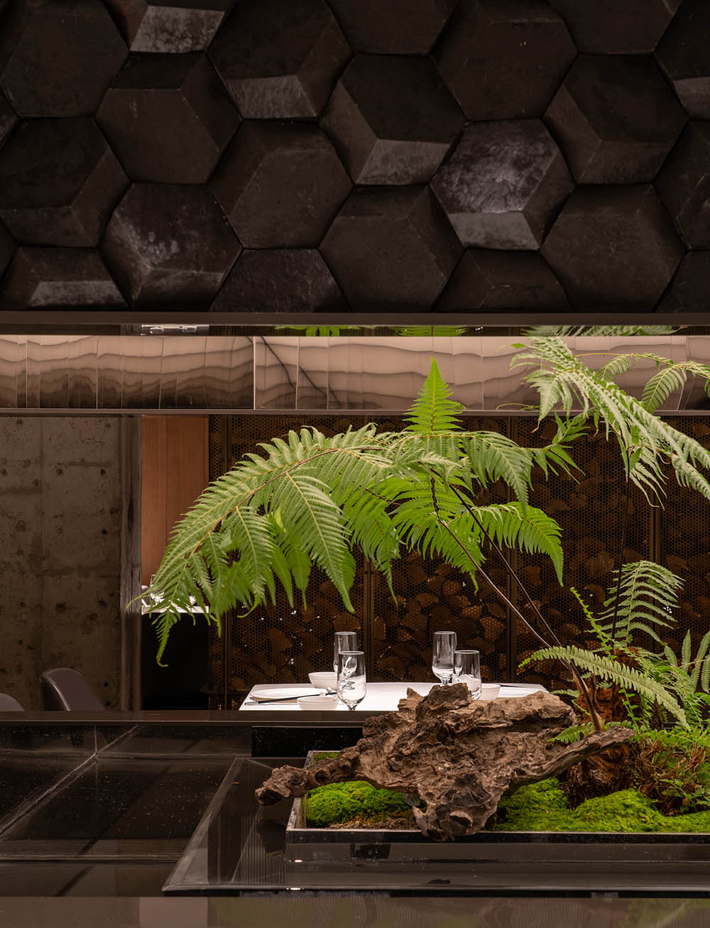 餐廳設計,烤鴨店設計,北京餐廳設計,北京烤鴨店設計,北京四季民福呼家樓店,四季民福呼家樓店,休閑餐廳設計,餐廳設計案例,現代風格餐廳設計,IN.X屋裏門外,IN.X屋裏門外設計公司,屋裏門外設計公司,項目投稿