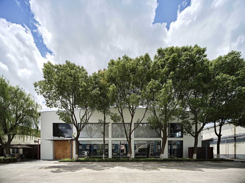 杜茲設計 | Casper Auto :老廠房裏誕生的超級車庫