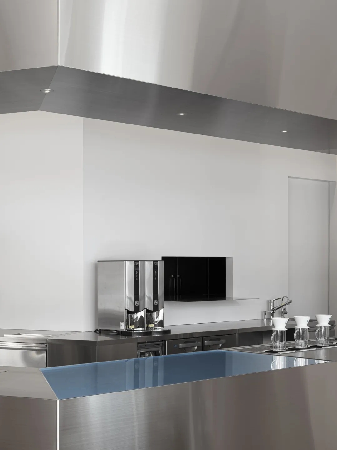 咖啡店設計,日本咖啡店設計,咖啡廳設計,小藍瓶咖啡店設計,日本大阪茶屋町區小藍瓶咖啡店,小藍瓶咖啡店,日本小藍瓶咖啡店,Studio I IN