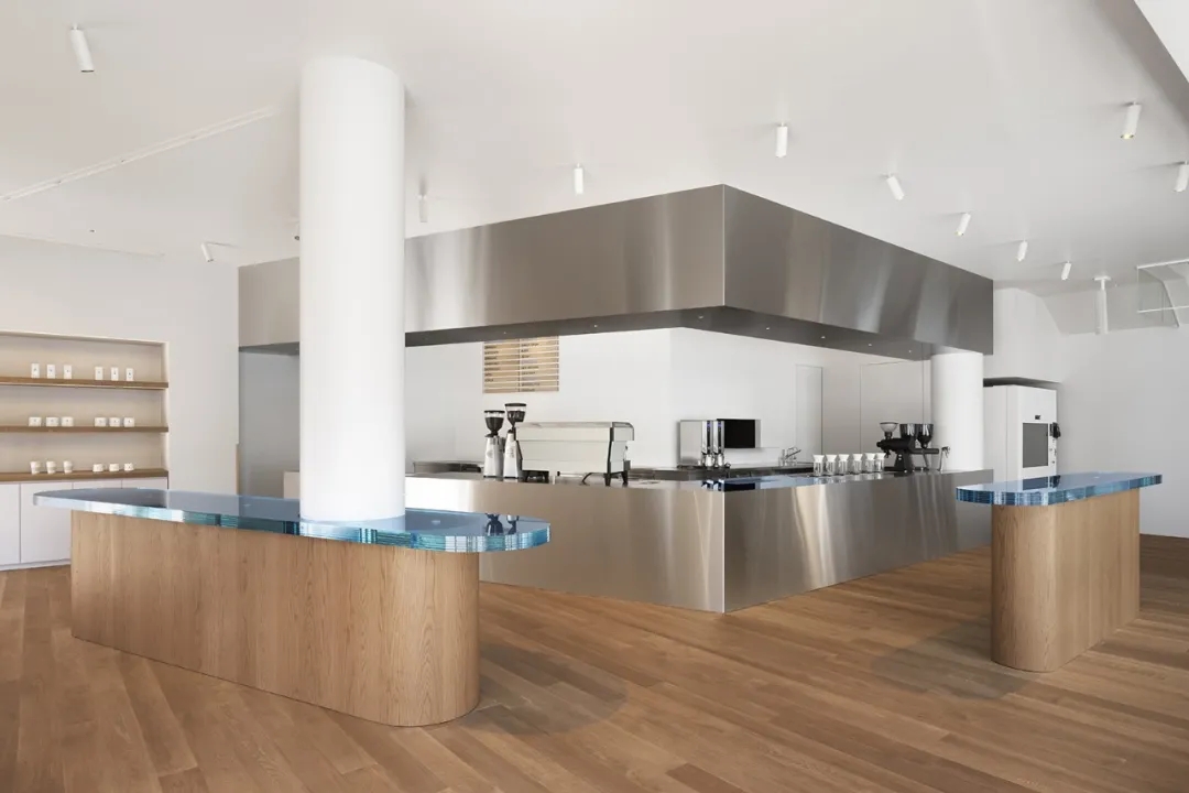 咖啡店設計,日本咖啡店設計,咖啡廳設計,小藍瓶咖啡店設計,日本大阪茶屋町區小藍瓶咖啡店,小藍瓶咖啡店,日本小藍瓶咖啡店,Studio I IN