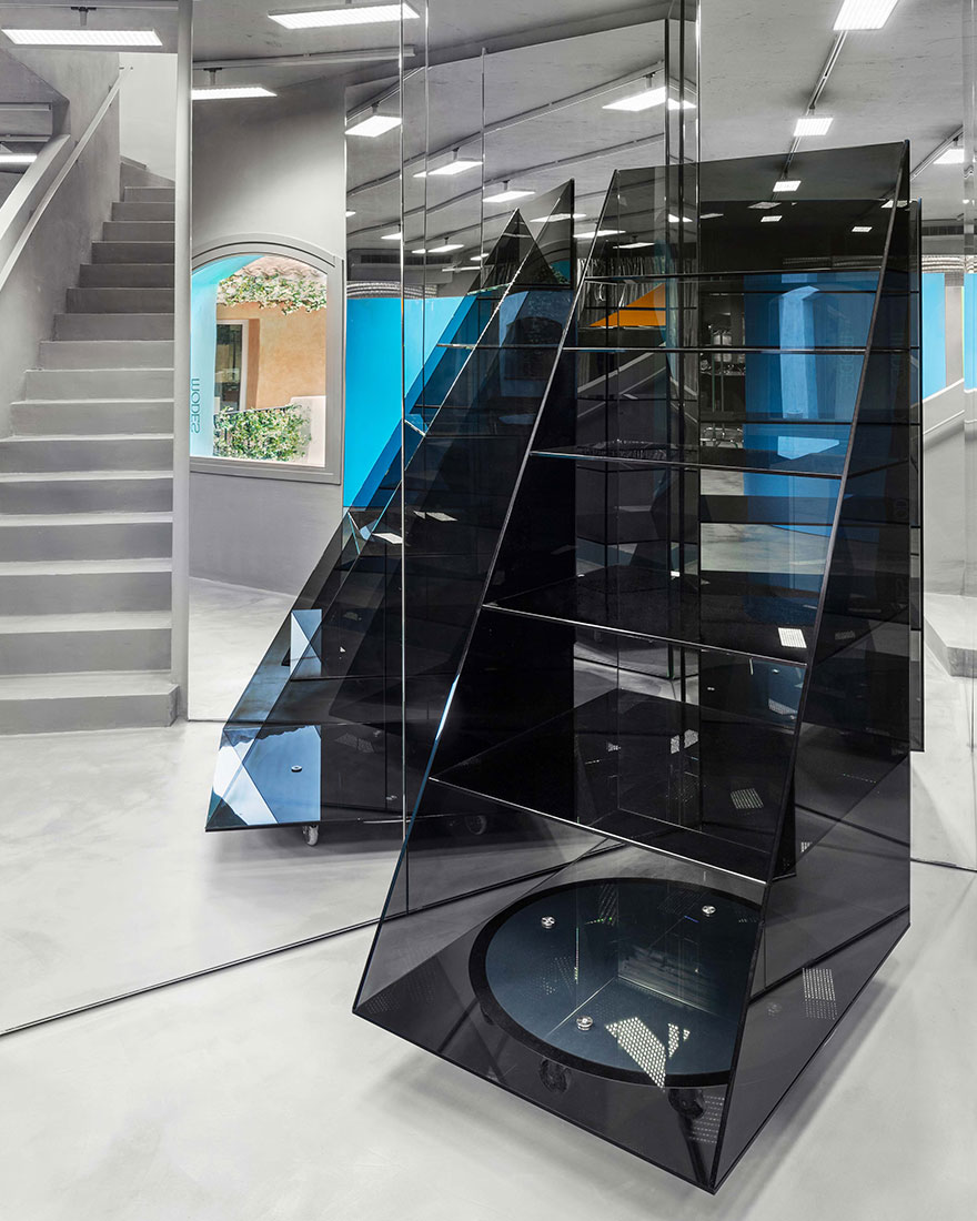 精品店設計,時尚精品店設計,國外精品店設計,精品店設計案例,買手店設計,國外買手店設計,國外網紅店設計,國外服裝店設計,Gonzalez Haase AAS