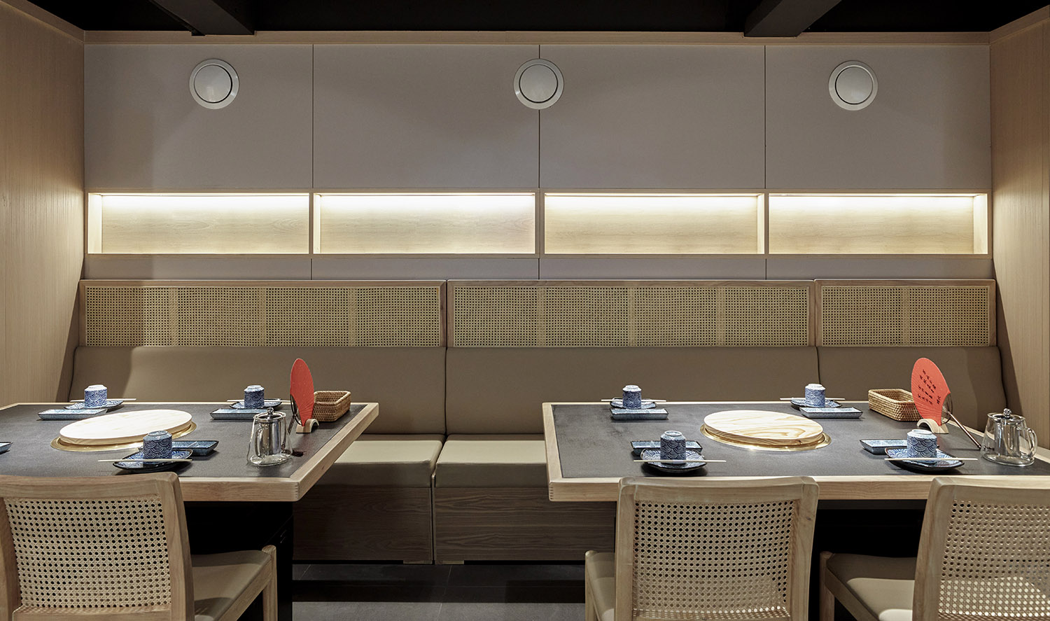 餐廳設計,烤肉餐廳設計,日式烤肉餐廳設計,烤肉店設計,休閑餐廳設計,笨魚烤焰所,日式笨魚烤焰所,笨魚,深圳餐廳設計,深圳烤肉餐廳設計,深圳日式烤肉餐廳設計,深圳烤肉店設計,餐廳設計案例,具格設計