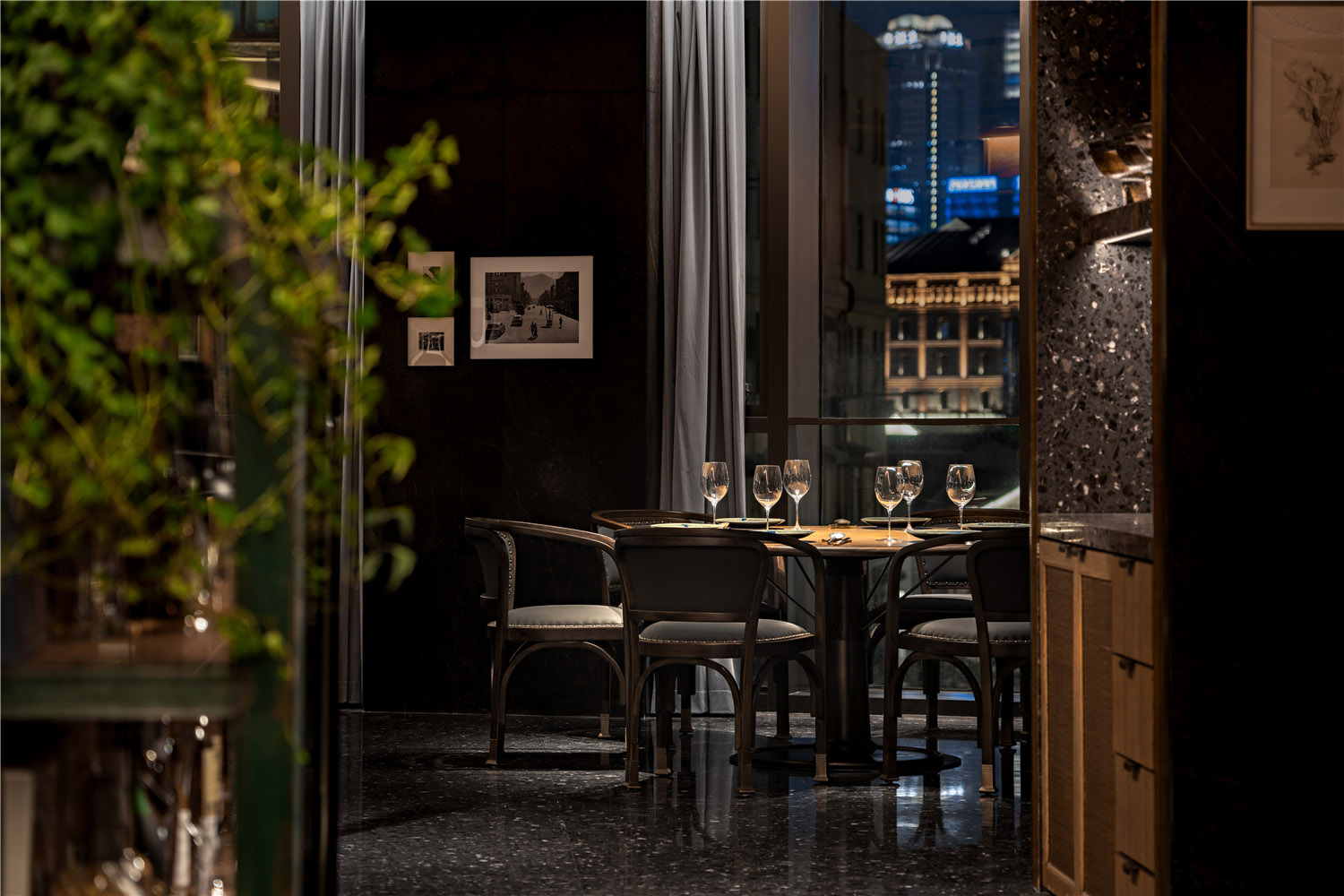 餐廳設計,雲南菜餐廳設計,上海餐廳設計,休閑餐廳設計,餐廳設計案例,現代風格餐廳設計,泓0871臻選雲南菜,上海泓0871臻選雲南菜,泓0871,IN.X屋裏門外,IN.X屋裏門外設計公司,屋裏門外設計公司