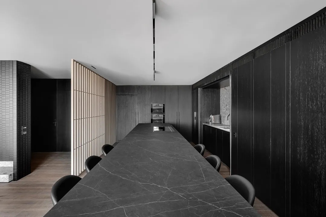 280㎡住宅設計,大平層設計,現代風格大平層設計,國外大平層設計,國外住宅設計案例,國外現代風格住宅設計,現代風格住宅設計,現代風格住宅案例,家裝設計,Studio Erez Hyatt