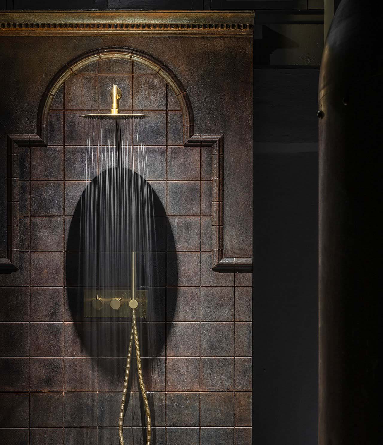 衛浴品牌展廳,展廳設計,國外展廳設計,建築改造,廠房改造,Holloway Li設計作品,企業展廳設計