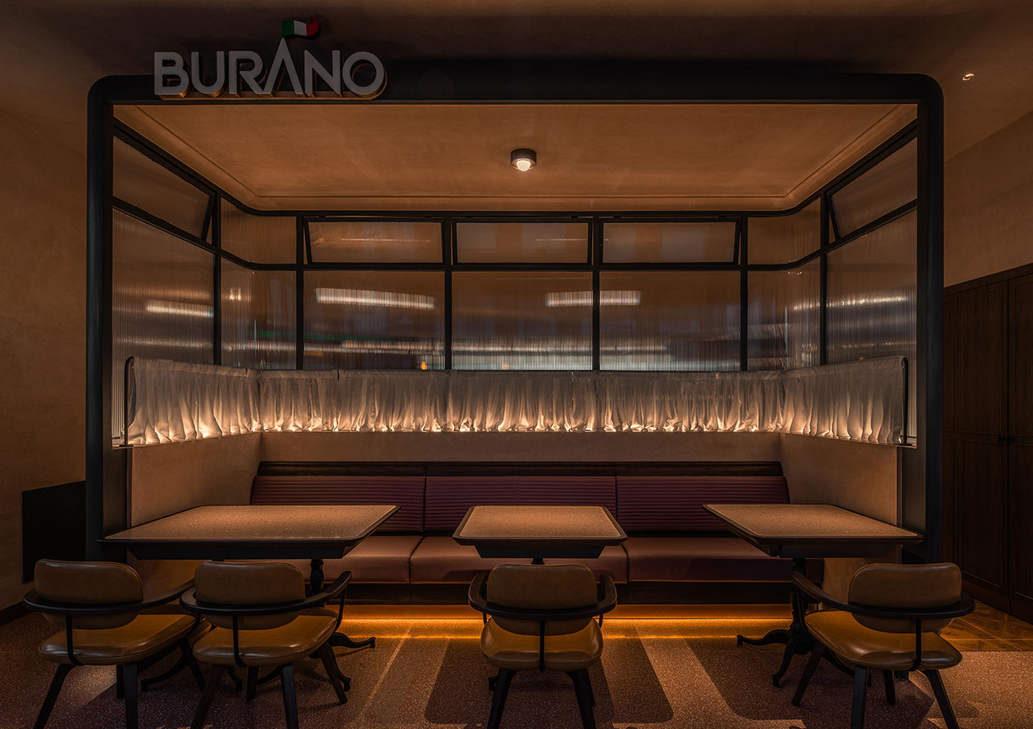 餐廳設計,成都餐廳設計,意大利餐廳設計,西餐廳設計,意大利風格餐廳設計,餐廳設計案例,布拉諾意大利餐廳,萬謙集設計