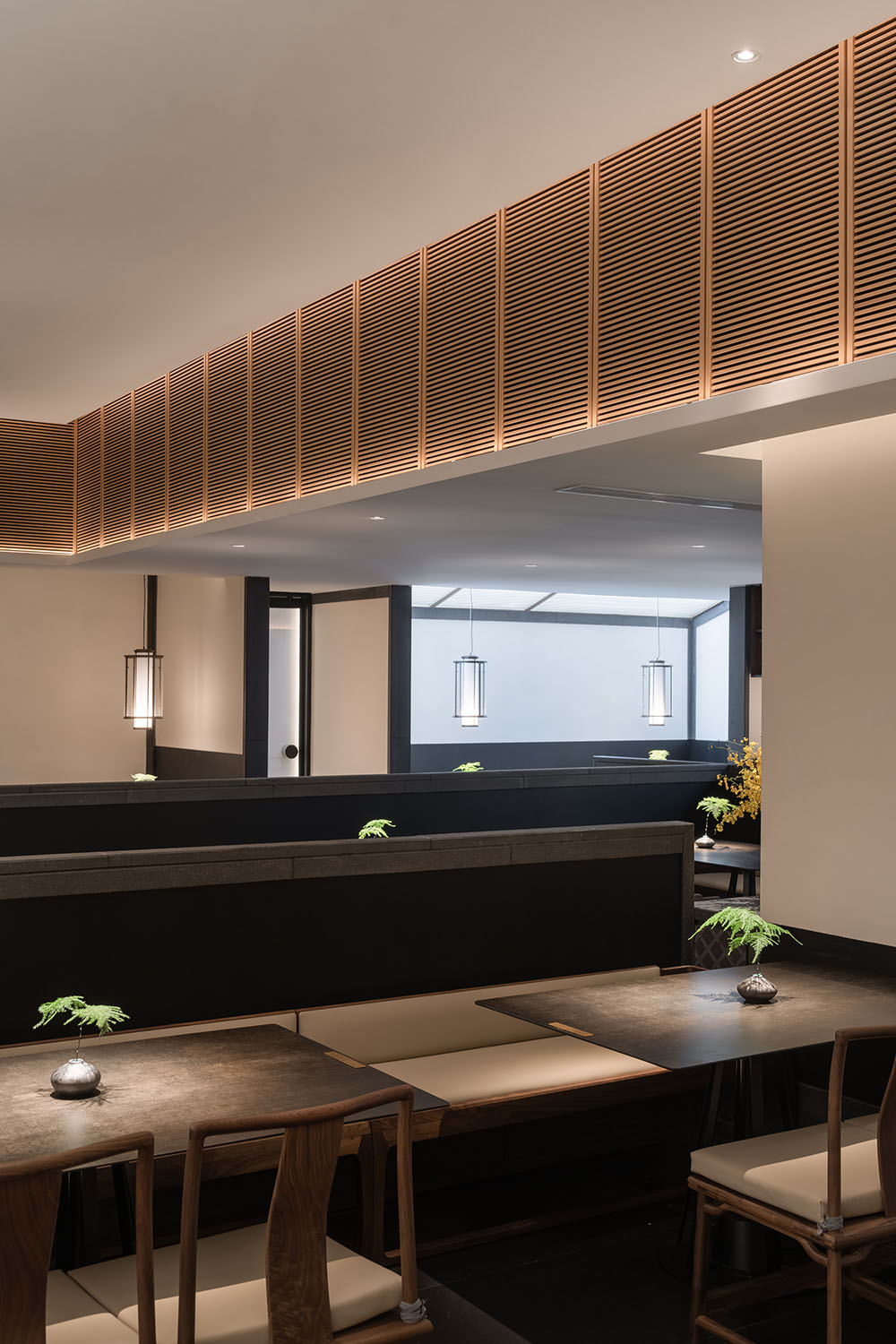 餐廳設計,江南餐廳設計,休閑餐廳設計,現代風格餐廳設計,主題餐廳設計,現代風格餐廳設計案例,杭州餐廳設計,蘭桂江南餐廳,蘭桂江南,杭州大廈蘭桂江南,臥野空間設計,臥野空間