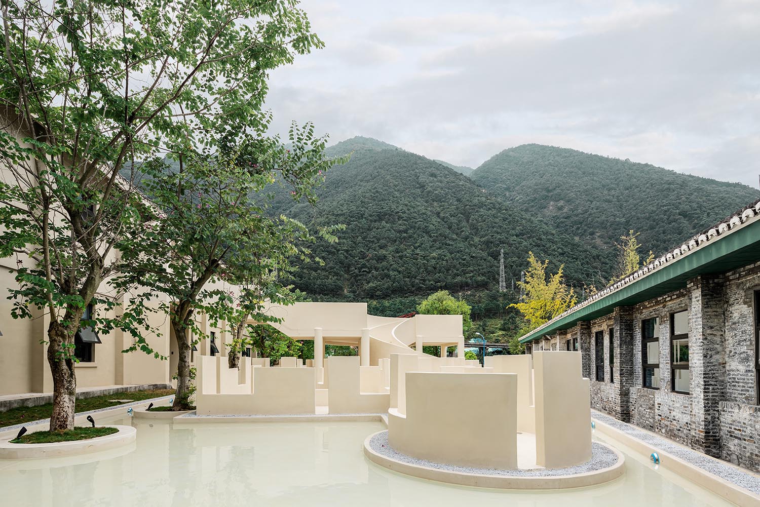 桐去108社,咖啡店,民宿,建築改造,宋揚設計事務所,聞墨空間設計,宋揚設計事務所作品,桐去108社咖啡店,桐去108社民宿,建築改造民宿,工廠改造,工業建築改造,⼴元堡川礦,雅安民宿