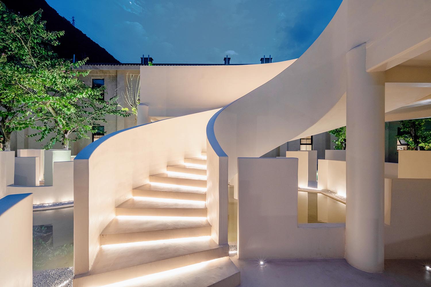 桐去108社,咖啡店,民宿,建築改造,宋揚設計事務所,聞墨空間設計,宋揚設計事務所作品,桐去108社咖啡店,桐去108社民宿,建築改造民宿,工廠改造,工業建築改造,⼴元堡川礦,雅安民宿